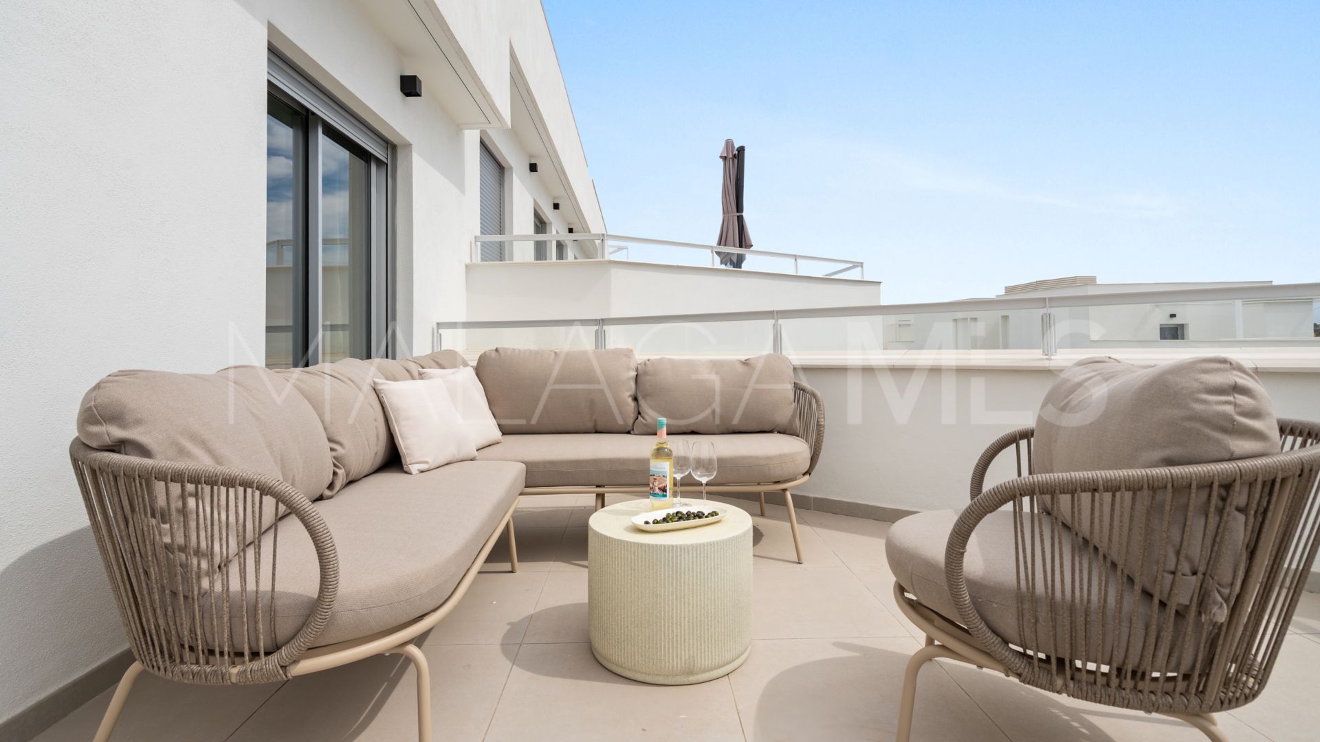 Takvåning for sale in Estepona Öst