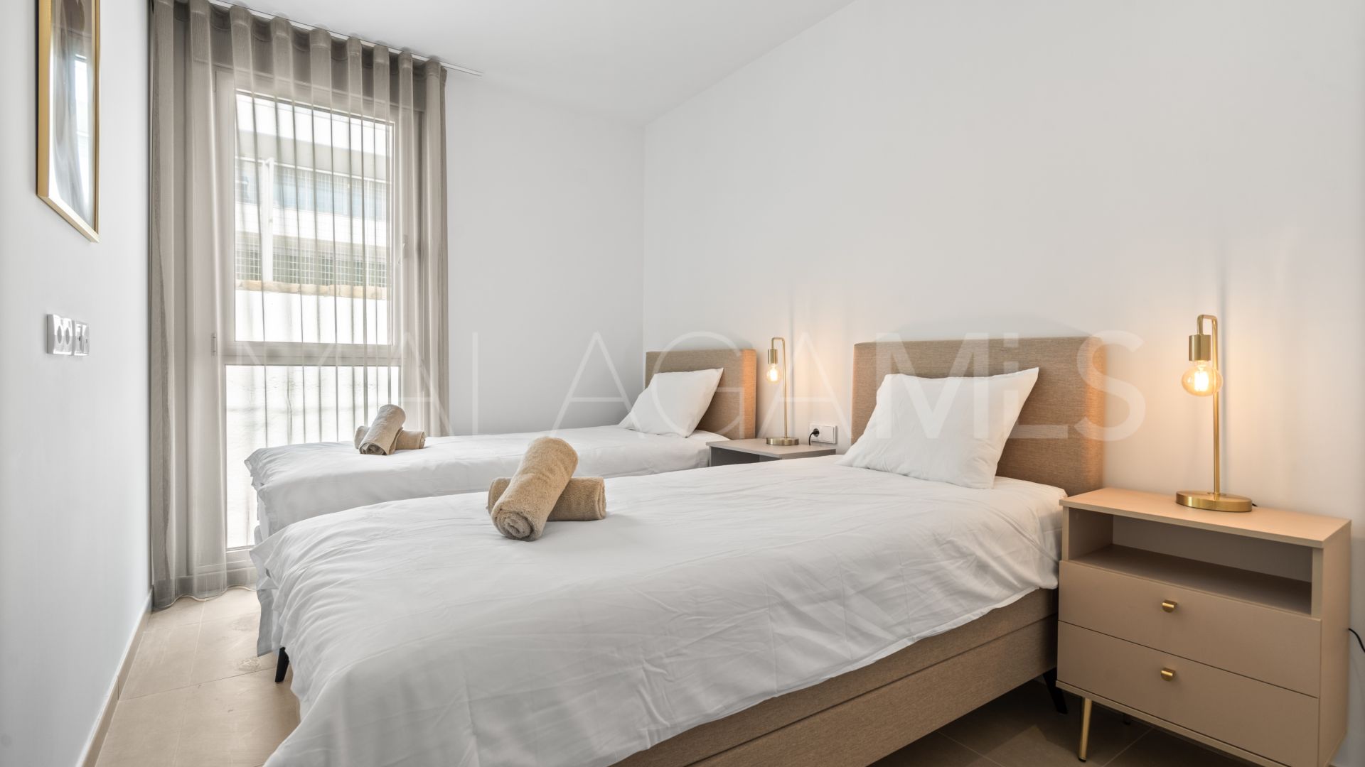 Takvåning for sale in Estepona Öst