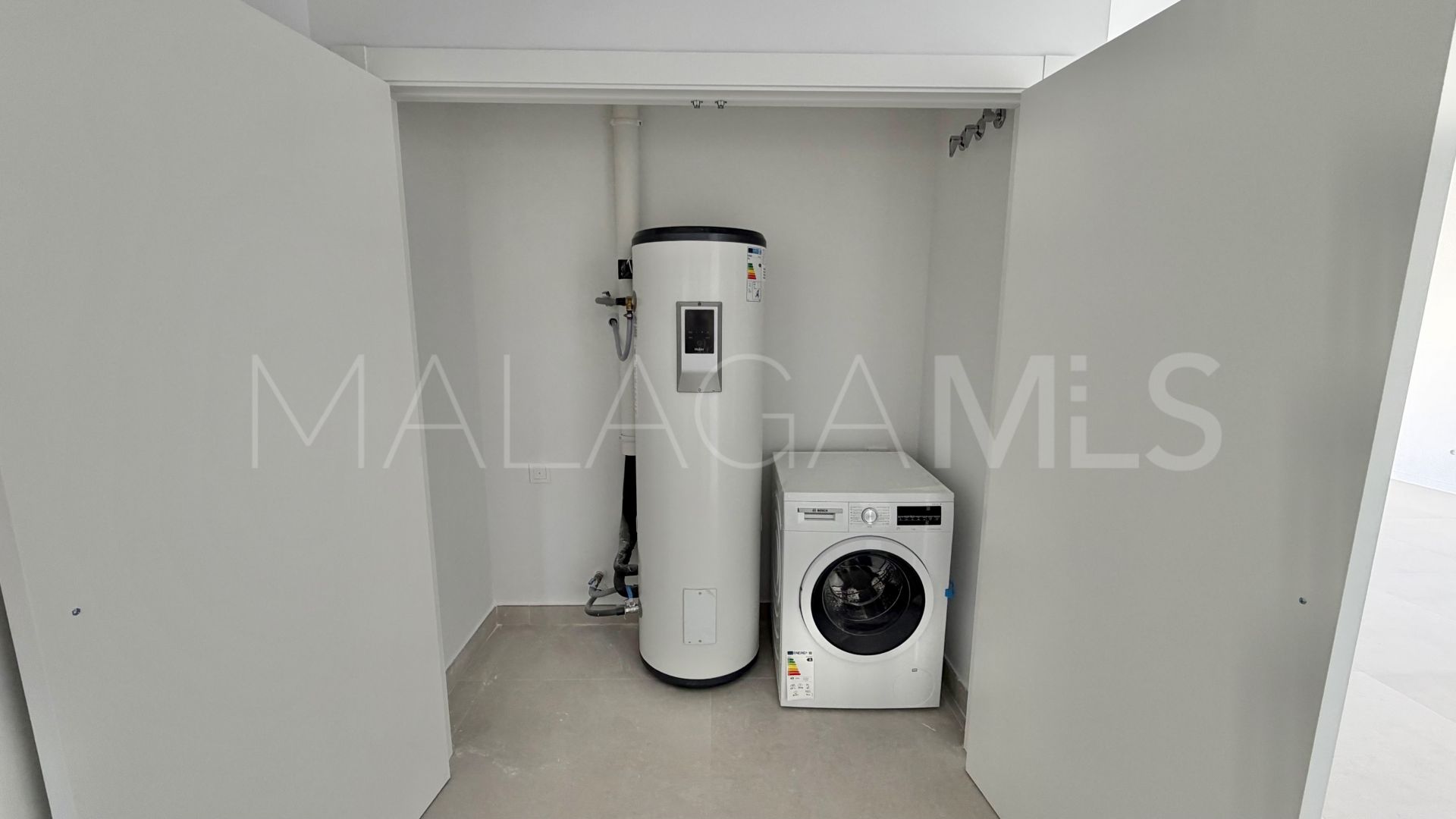 Appartement terrasse for sale in Estepona