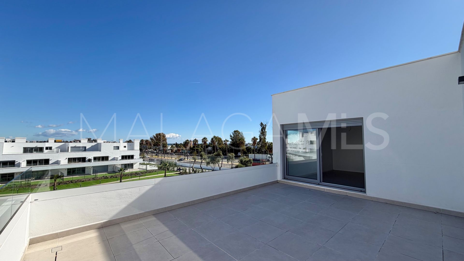 Appartement terrasse for sale in Estepona