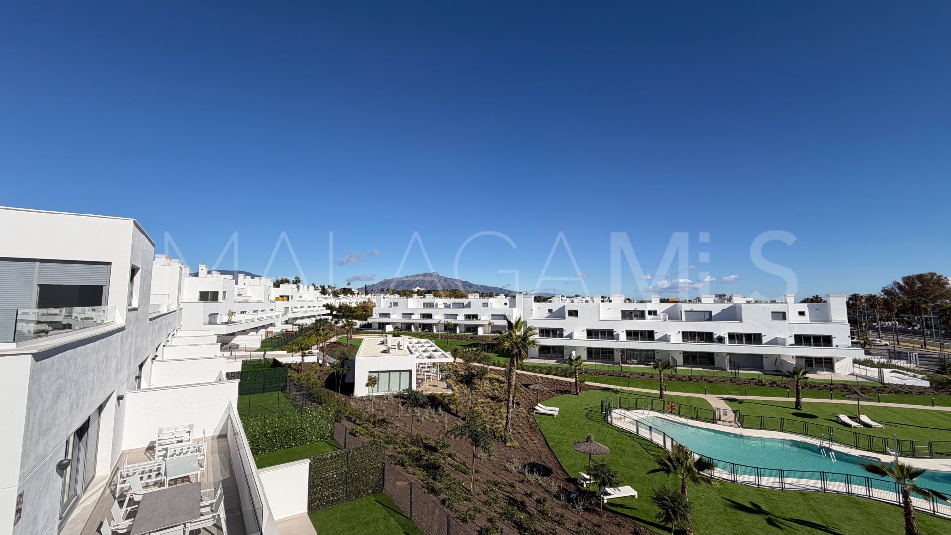 Appartement terrasse for sale in Estepona