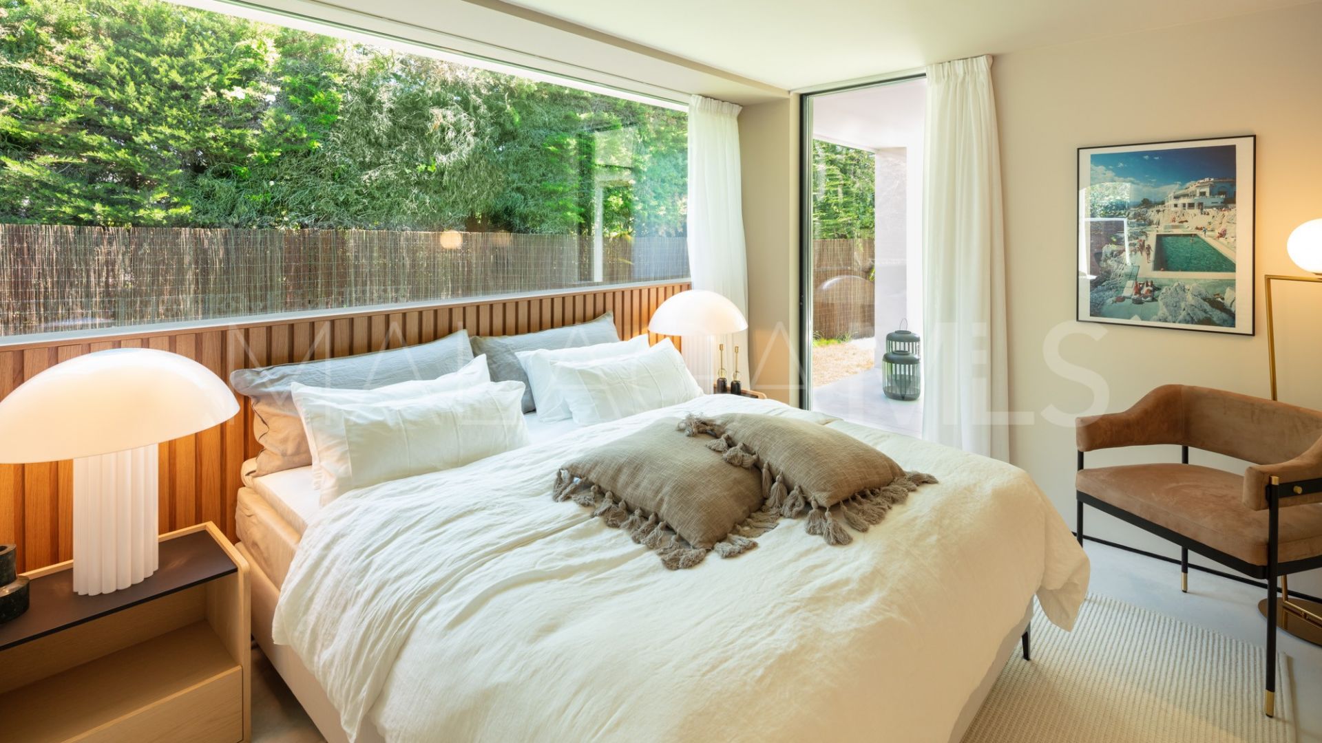 Villa for sale in Nueva Andalucia