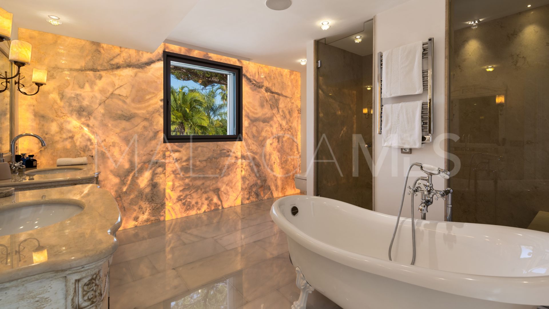 For sale La Cerquilla 6 bedrooms villa