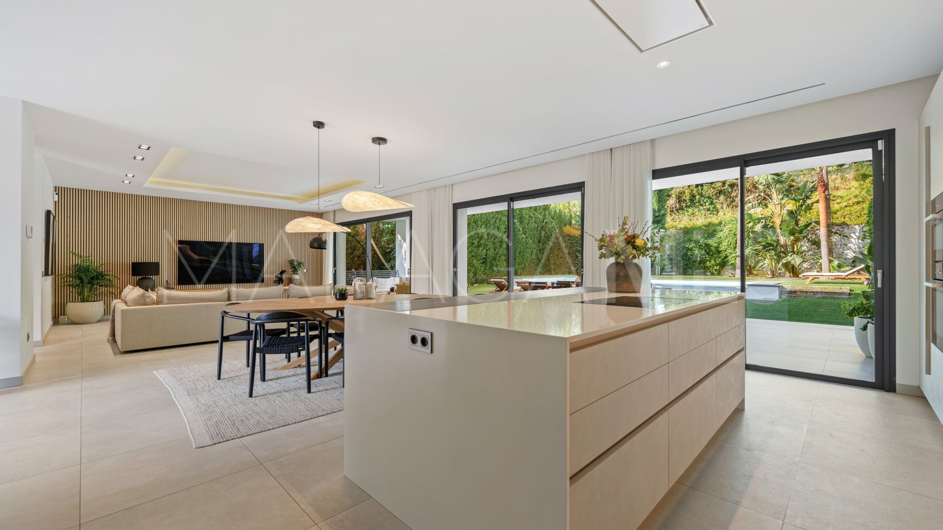 Se vende villa in Nueva Andalucia de 5 bedrooms