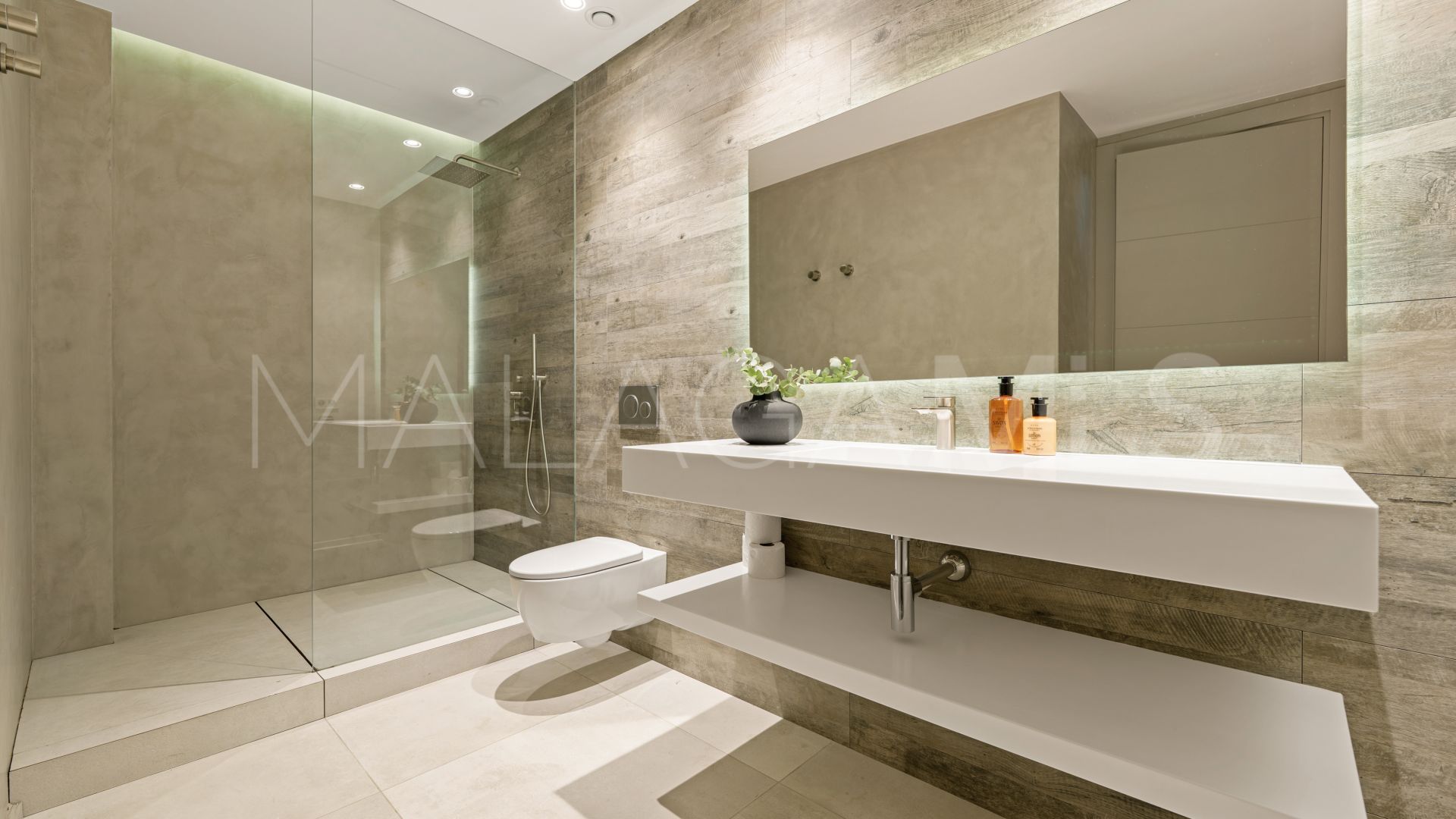 Se vende villa in Nueva Andalucia de 5 bedrooms