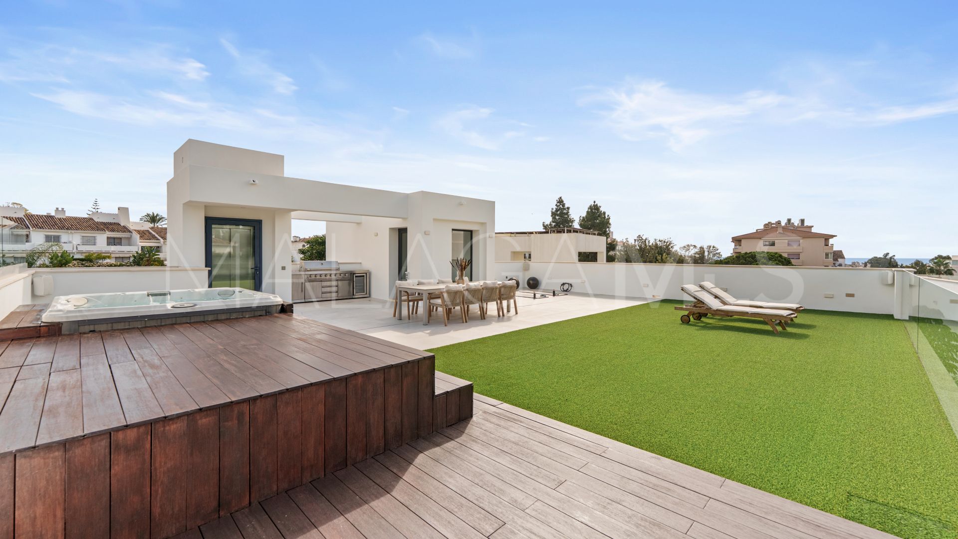 Se vende villa in Nueva Andalucia de 5 bedrooms