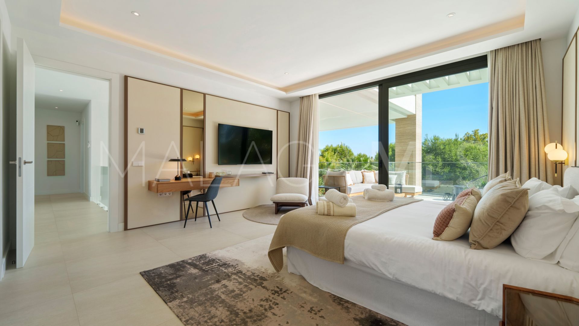 Villa for sale in Altos de Puente Romano