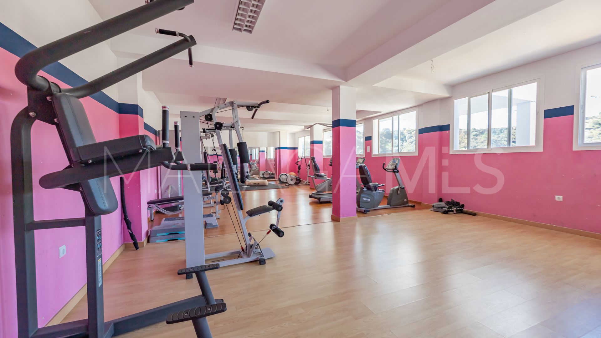 Appartement rez de chaussée for sale in Estepona