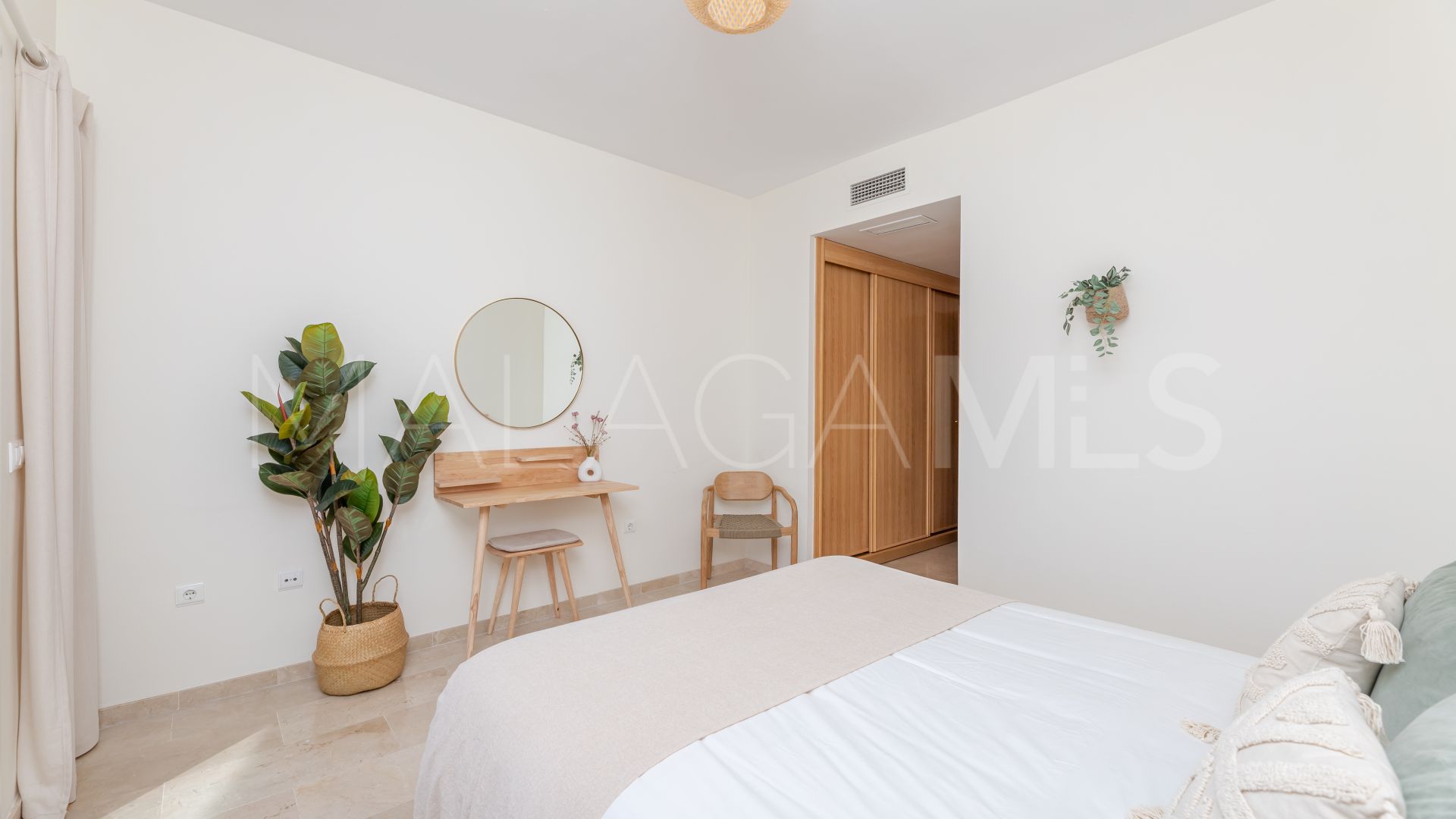 Appartement rez de chaussée for sale in Estepona