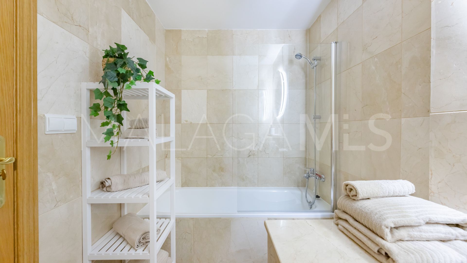 Appartement rez de chaussée for sale in Estepona