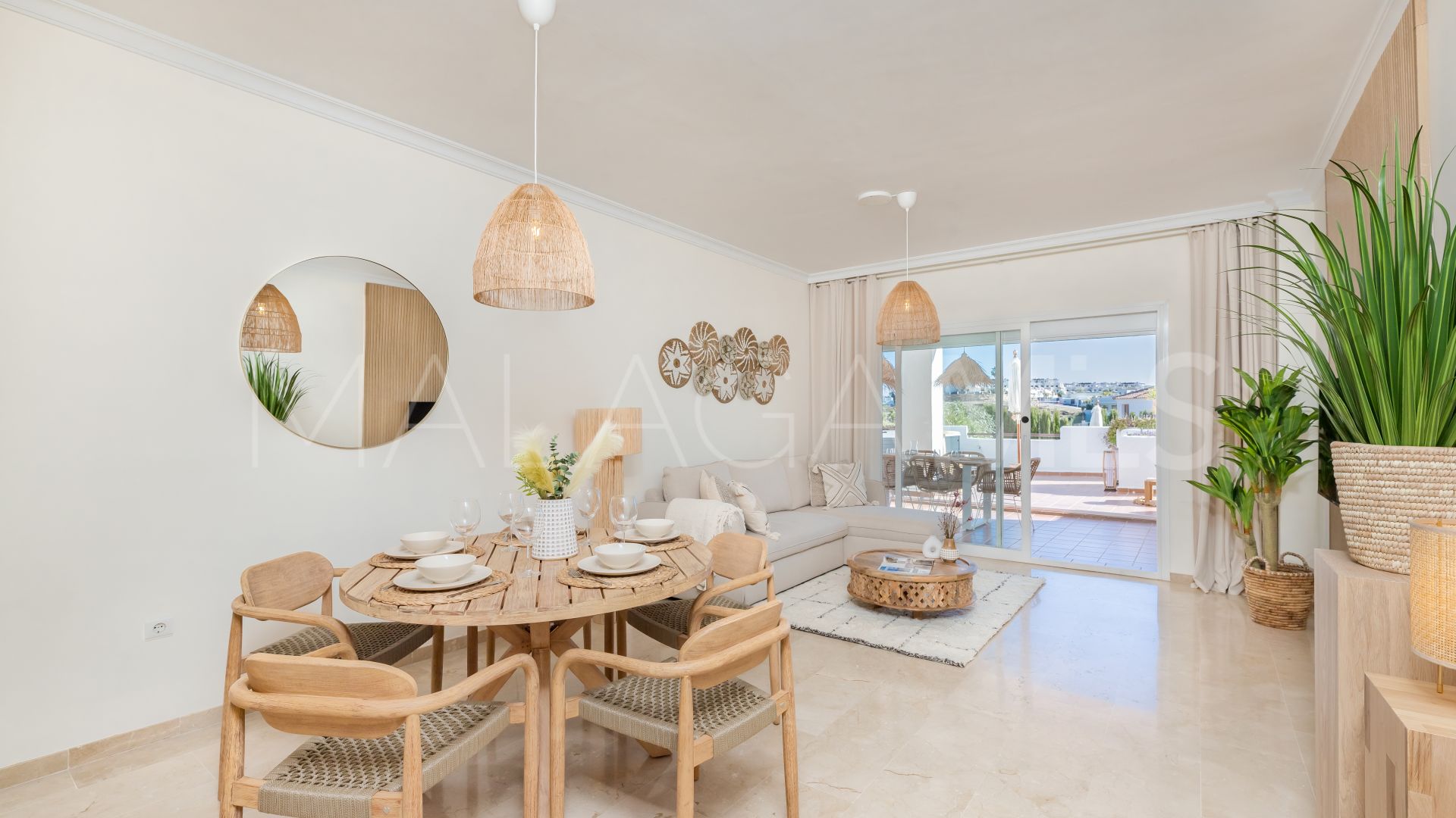 Appartement rez de chaussée for sale in Estepona