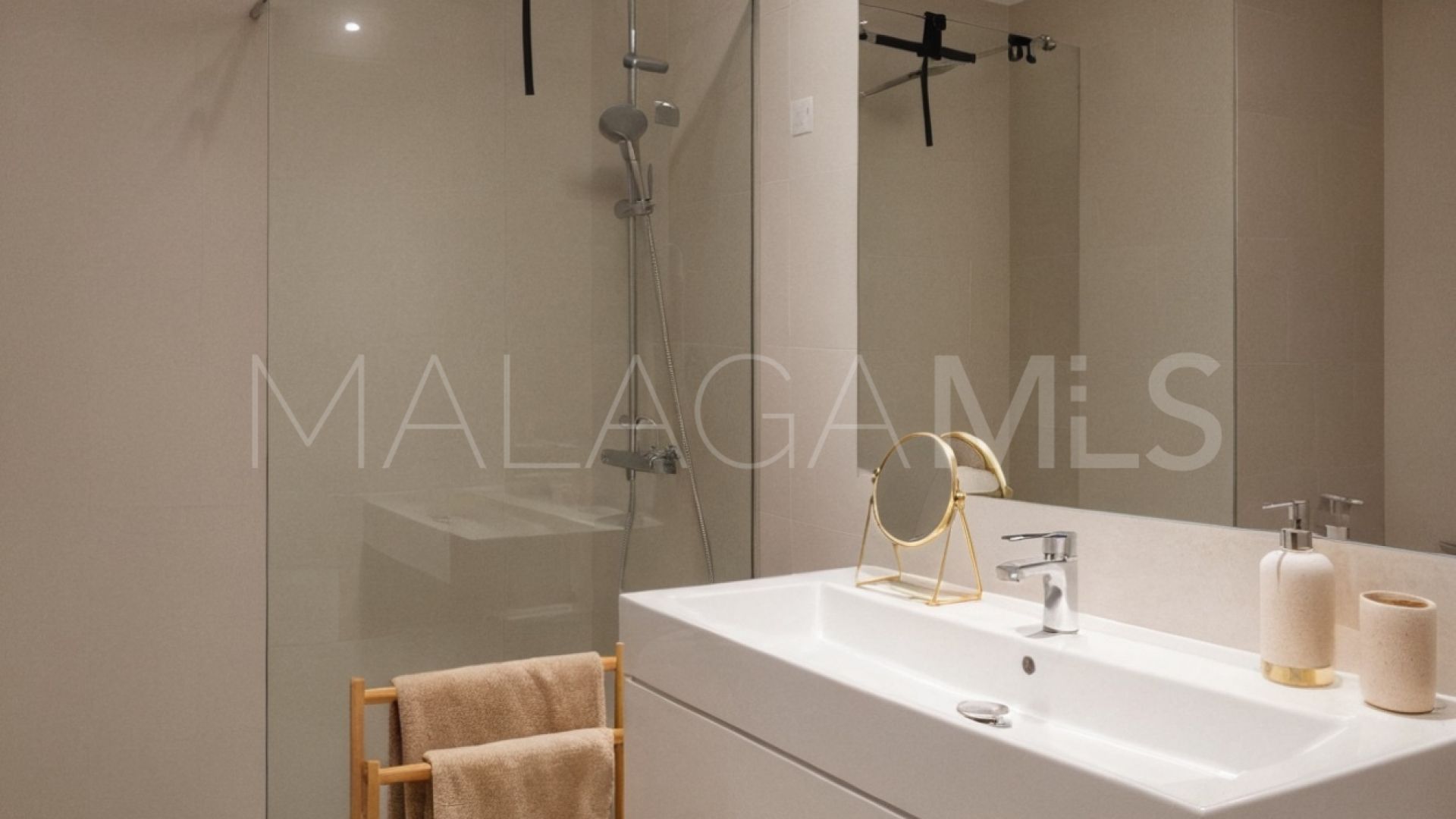 Estepona, apartamento for sale with 2 bedrooms