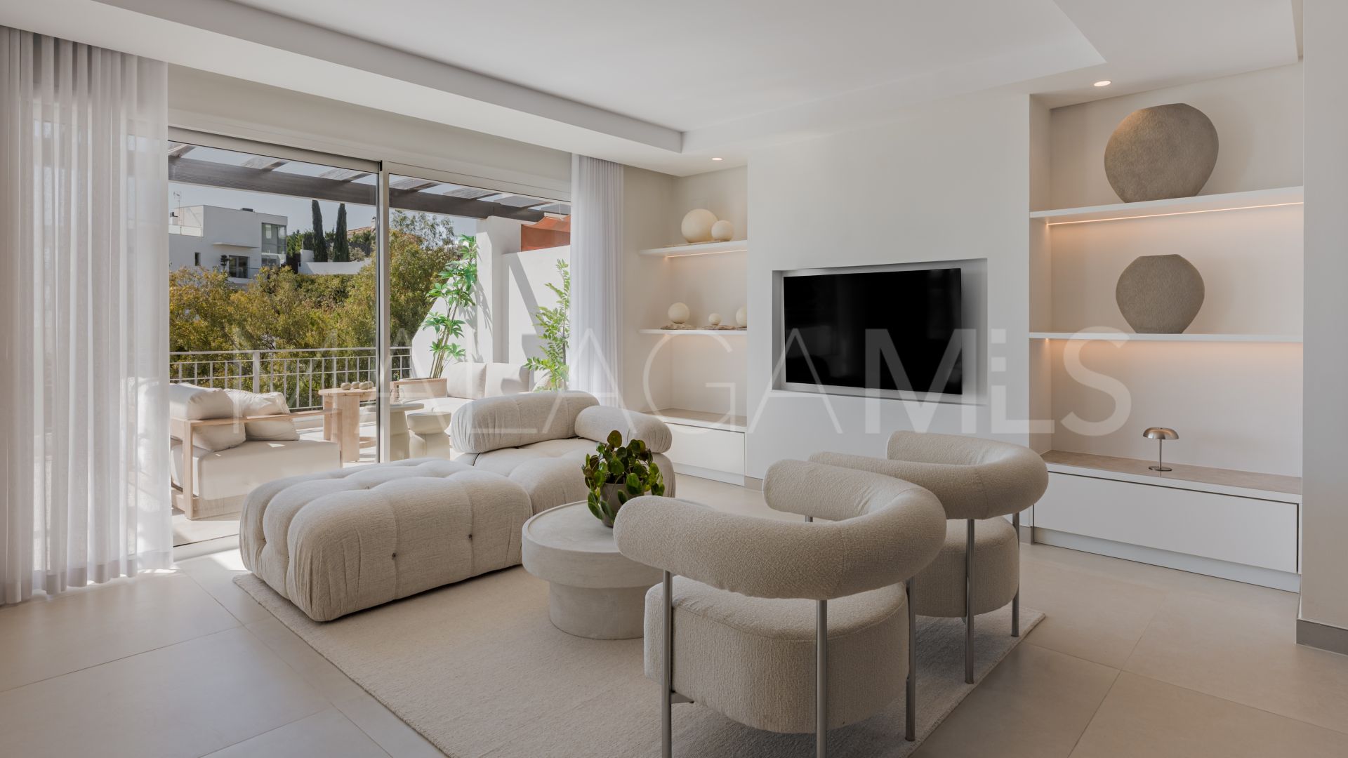 Duplex penthouse for sale in La Quinta