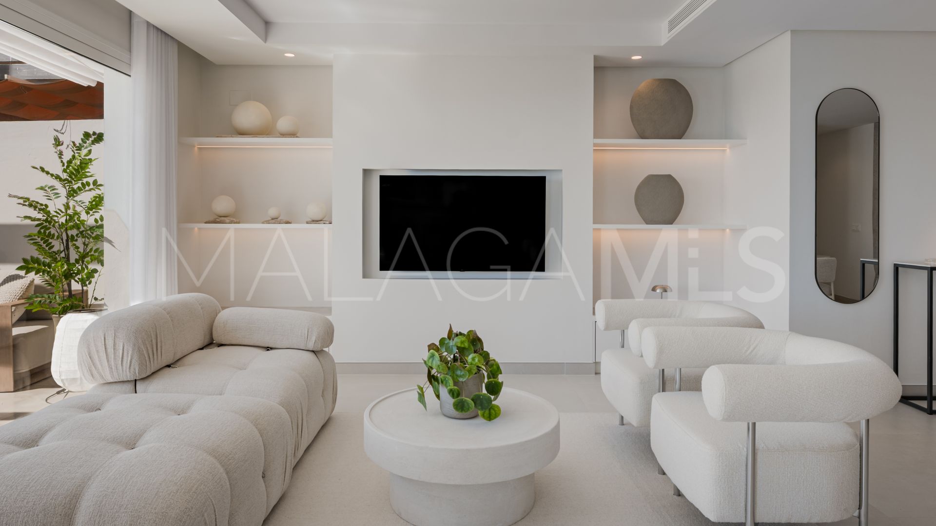 Duplex penthouse for sale in La Quinta