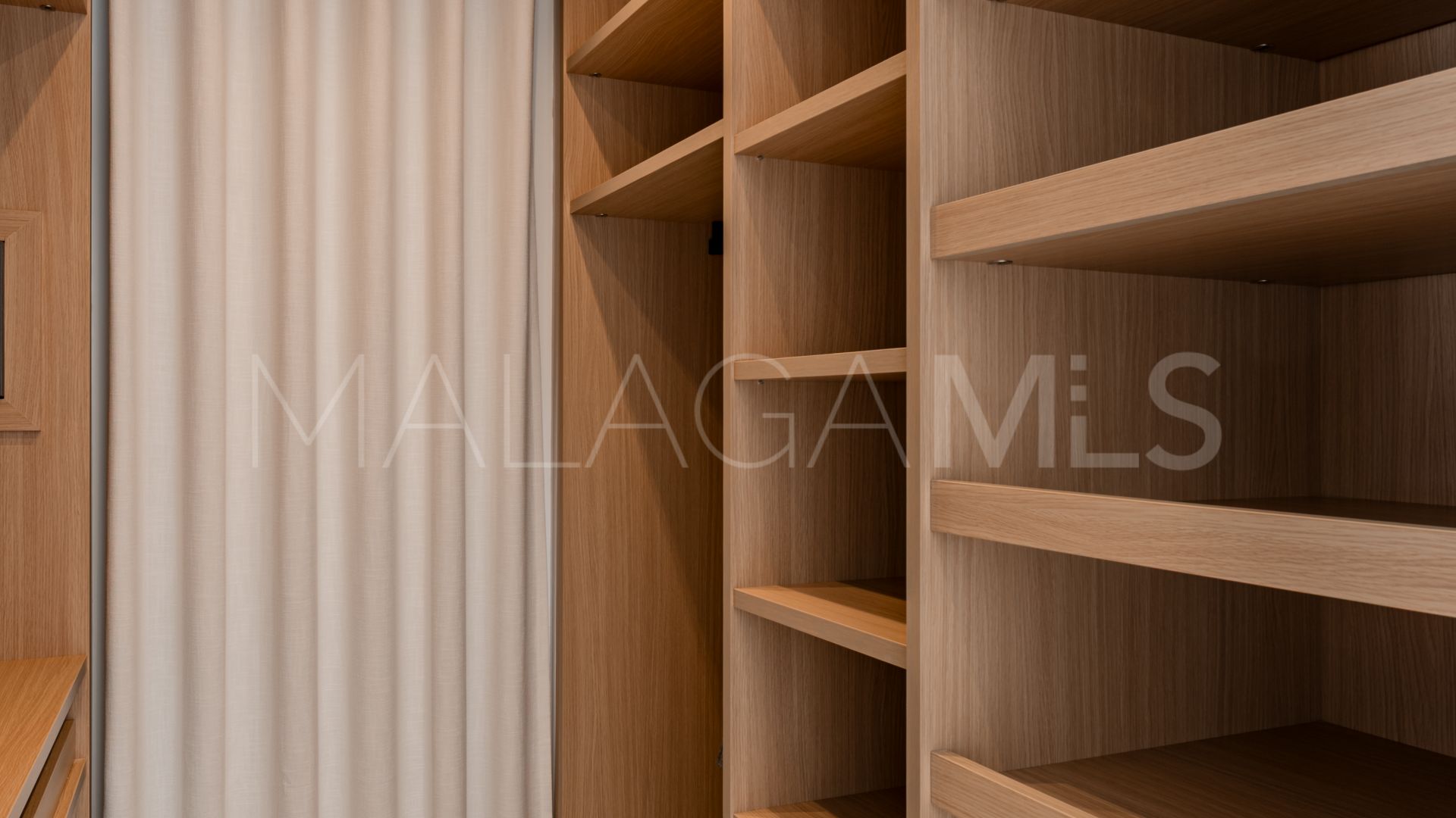 Duplex penthouse for sale in La Quinta