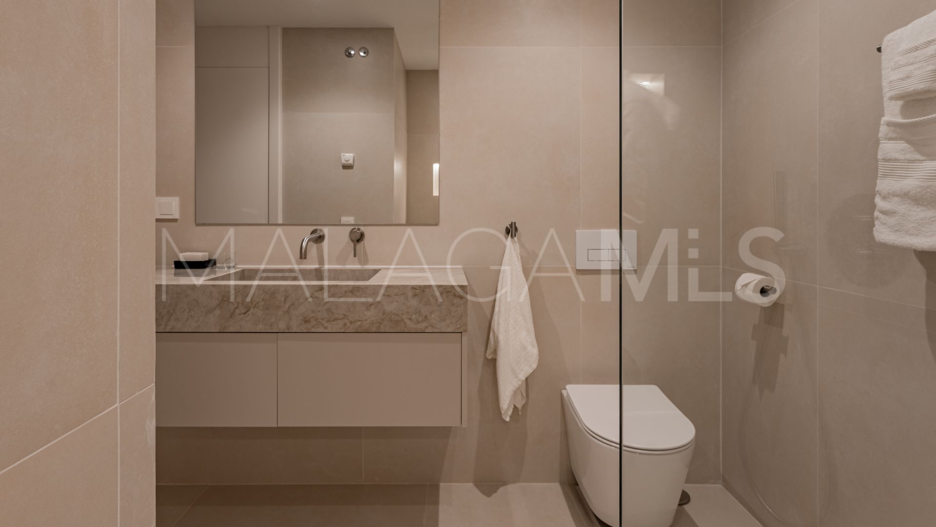 Duplex penthouse for sale in La Quinta