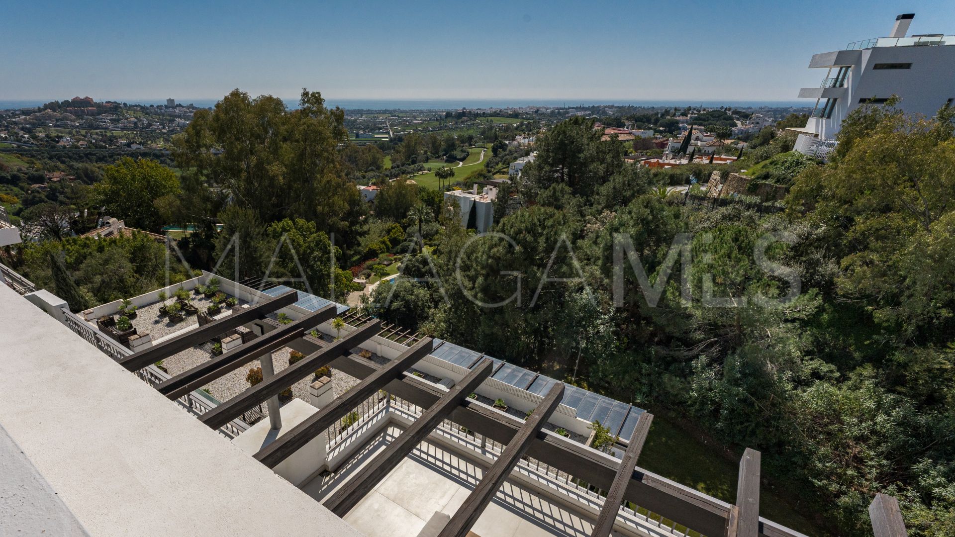 Duplex penthouse for sale in La Quinta