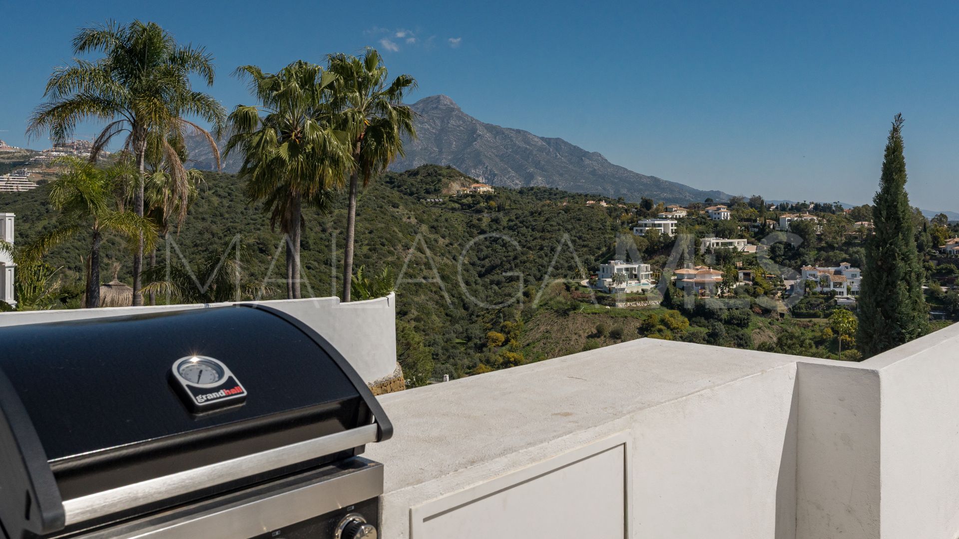 Duplex penthouse for sale in La Quinta