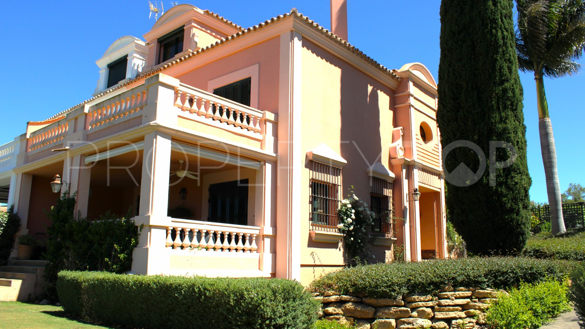 Villa pareada con 4 dormitorios en venta en Sotogolf