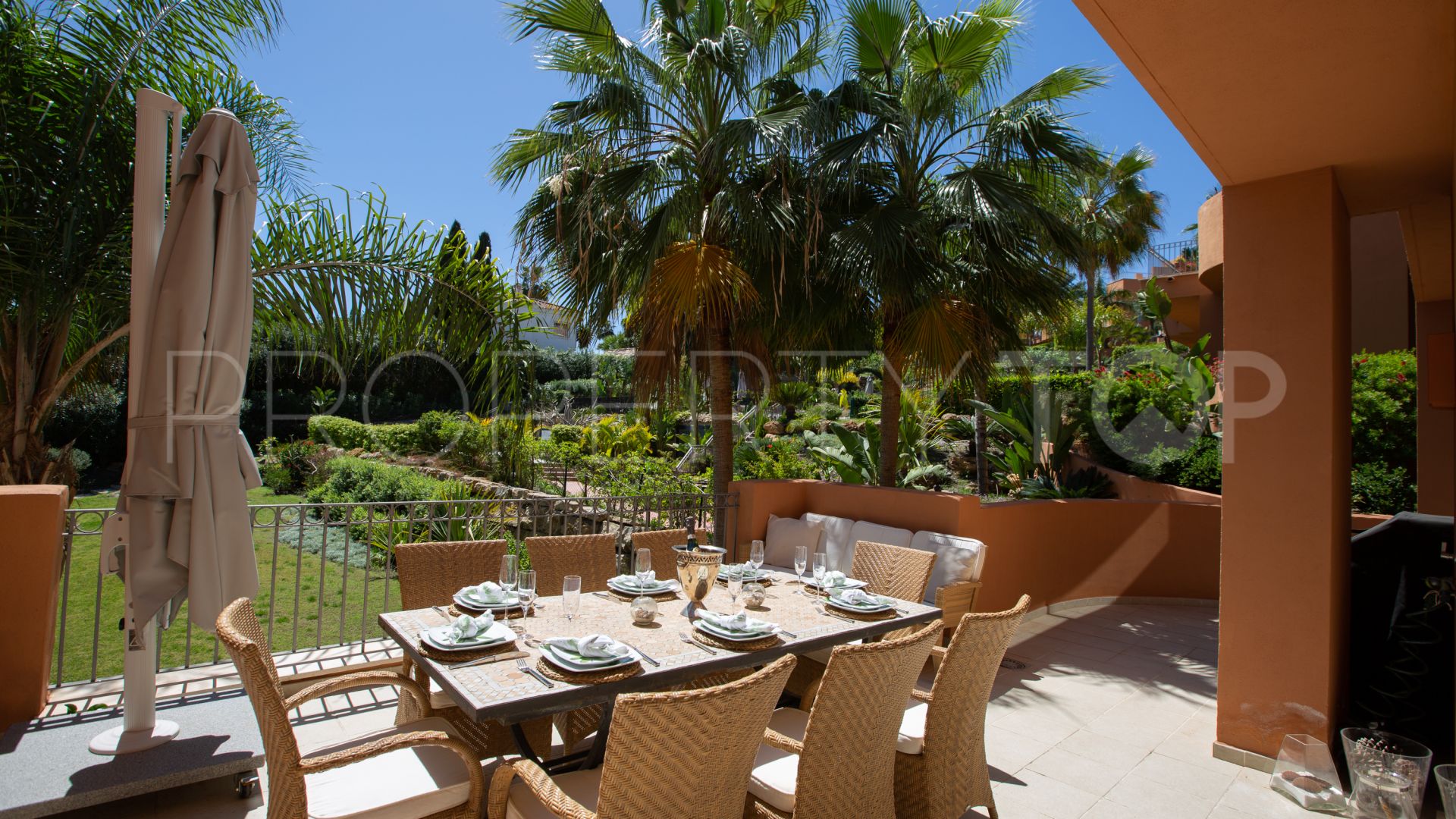 For sale Alminar de Marbella apartment with 3 bedrooms