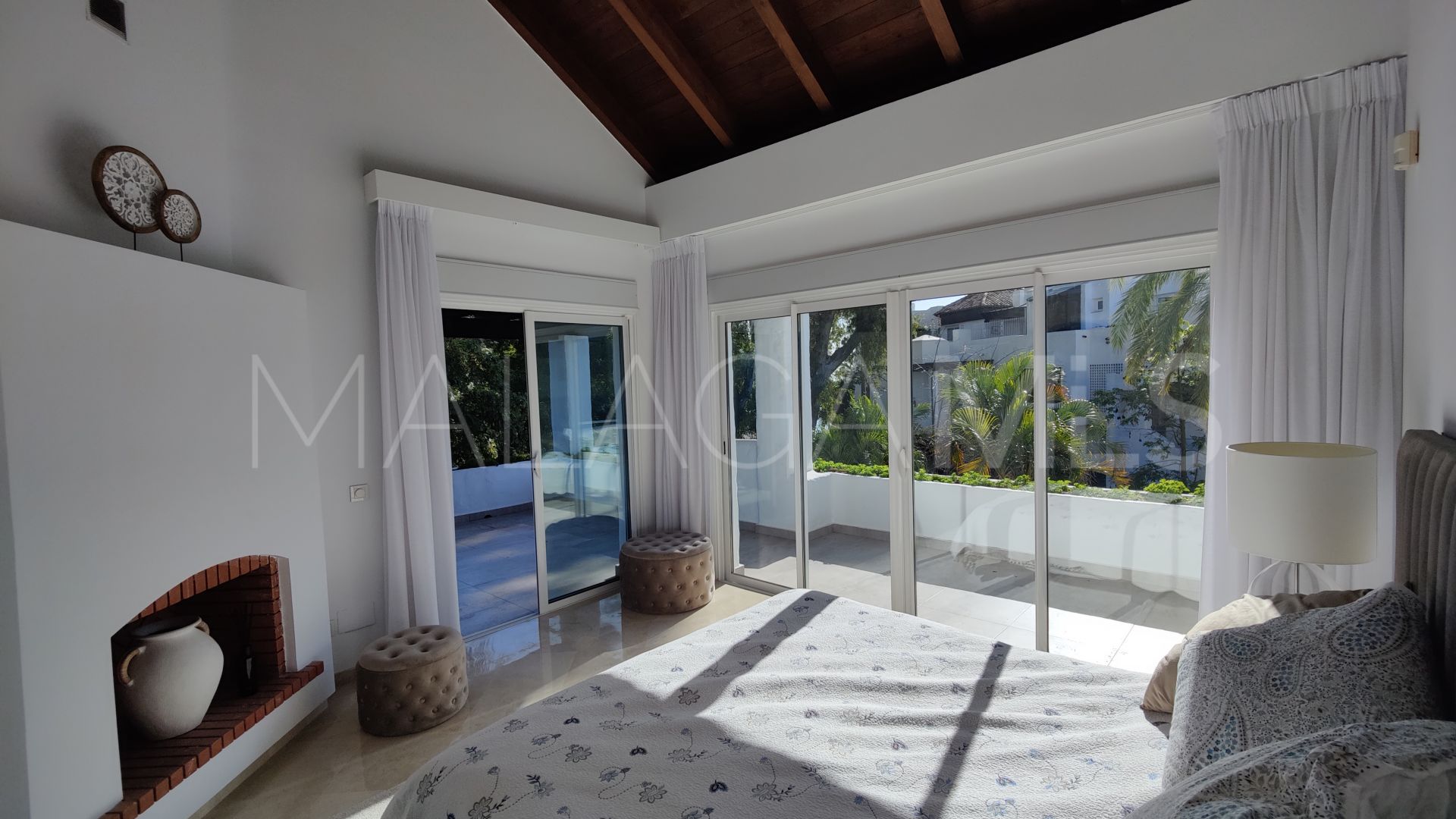 For sale 4 bedrooms duplex penthouse in Ventura del Mar