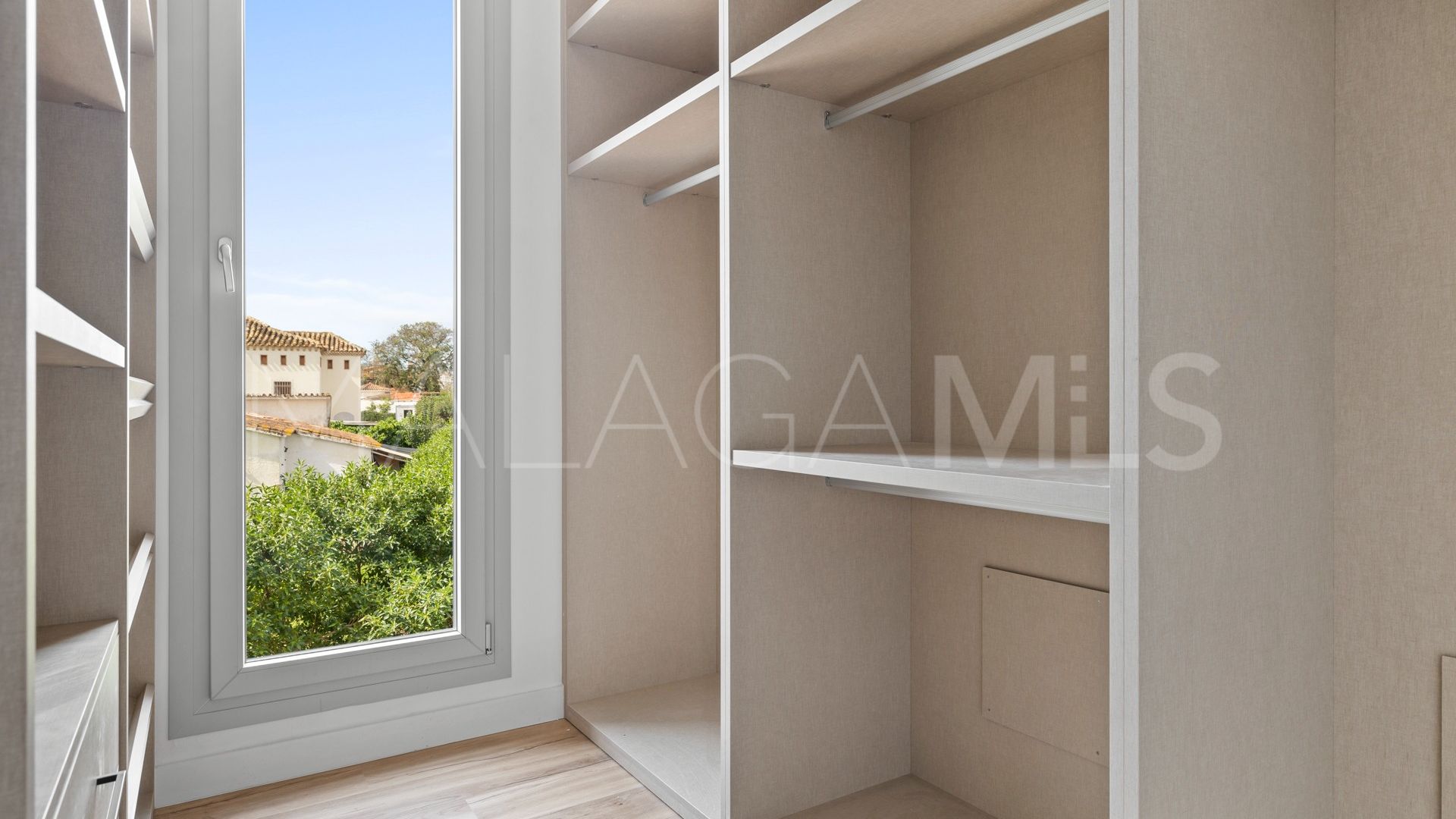 Villa in San Pedro de Alcantara for sale