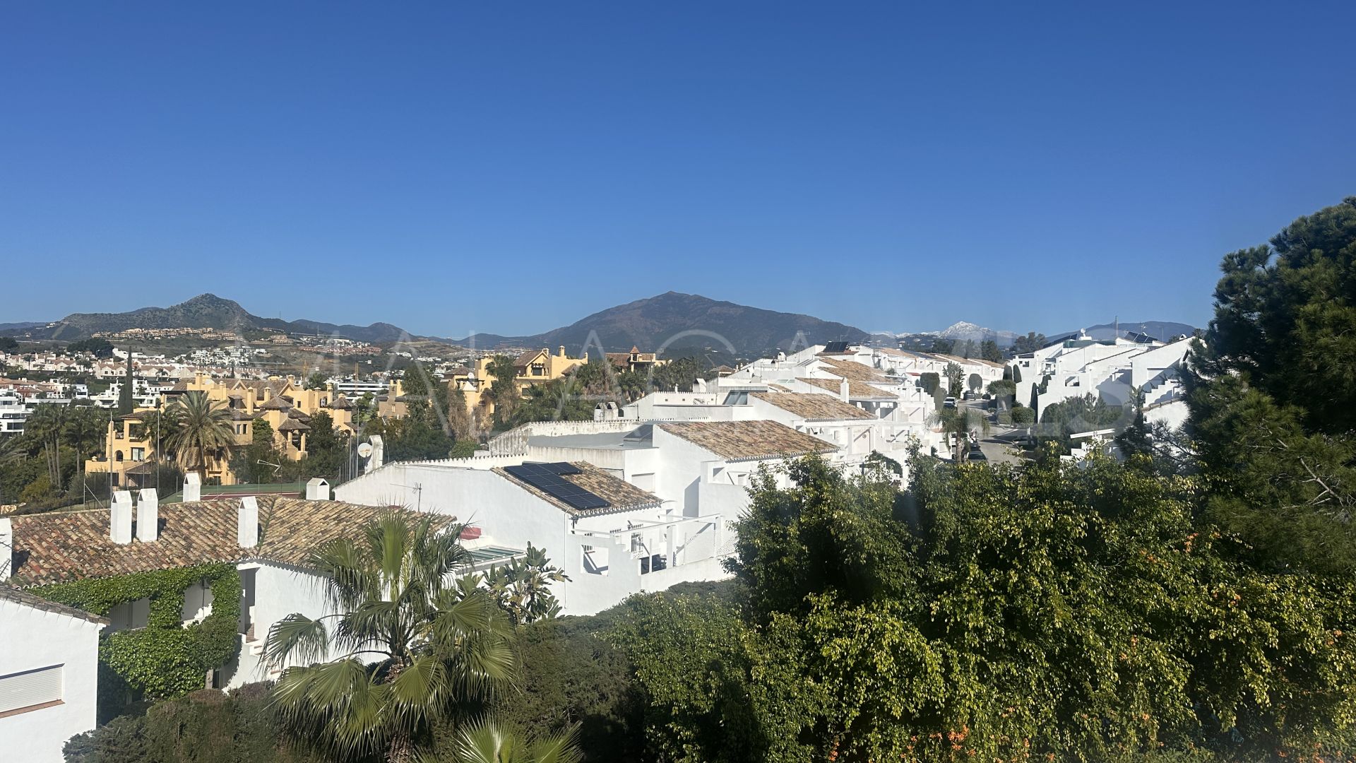 2 bedrooms duplex penthouse in Atalaya Golf for sale