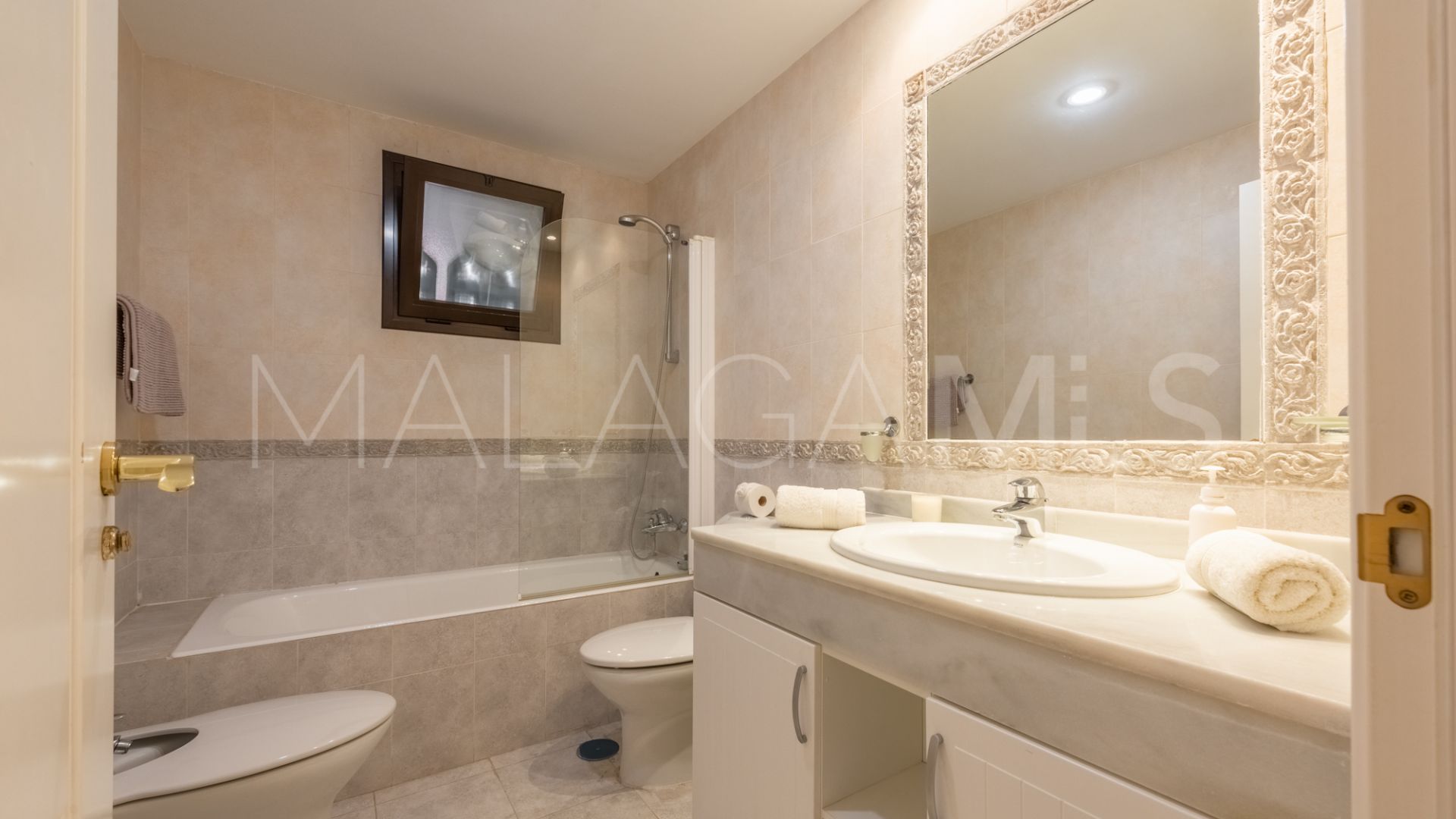 Apartamento planta baja for sale de 4 bedrooms in Hacienda del Sol