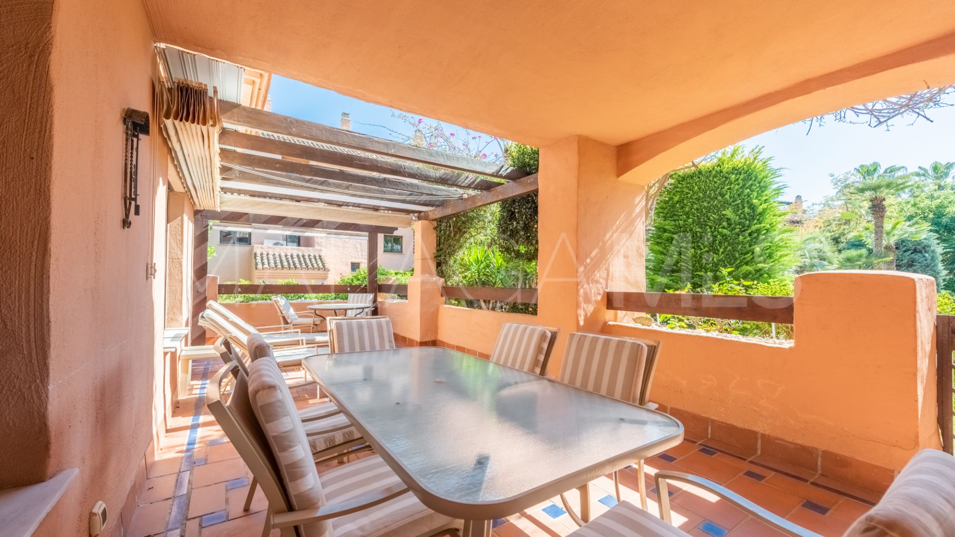 Apartamento planta baja for sale de 4 bedrooms in Hacienda del Sol