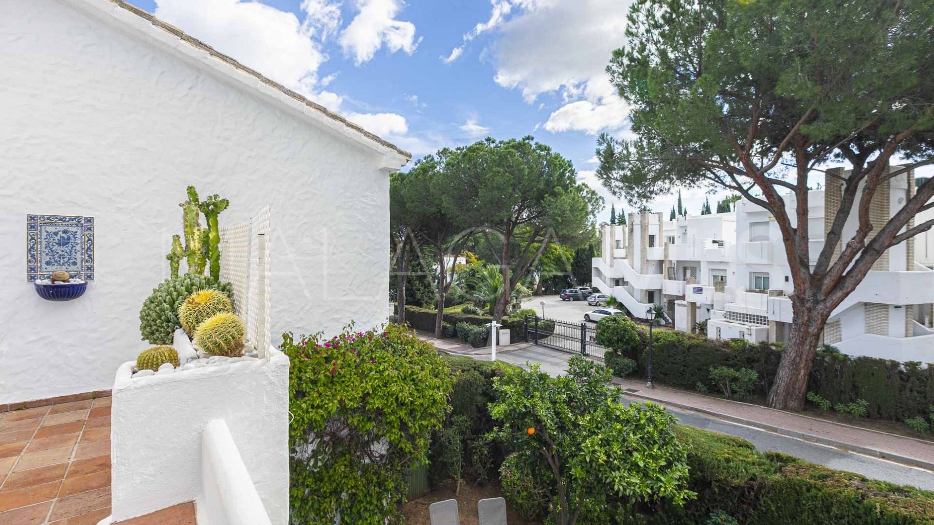 Maison de ville for sale in Nueva Andalucia