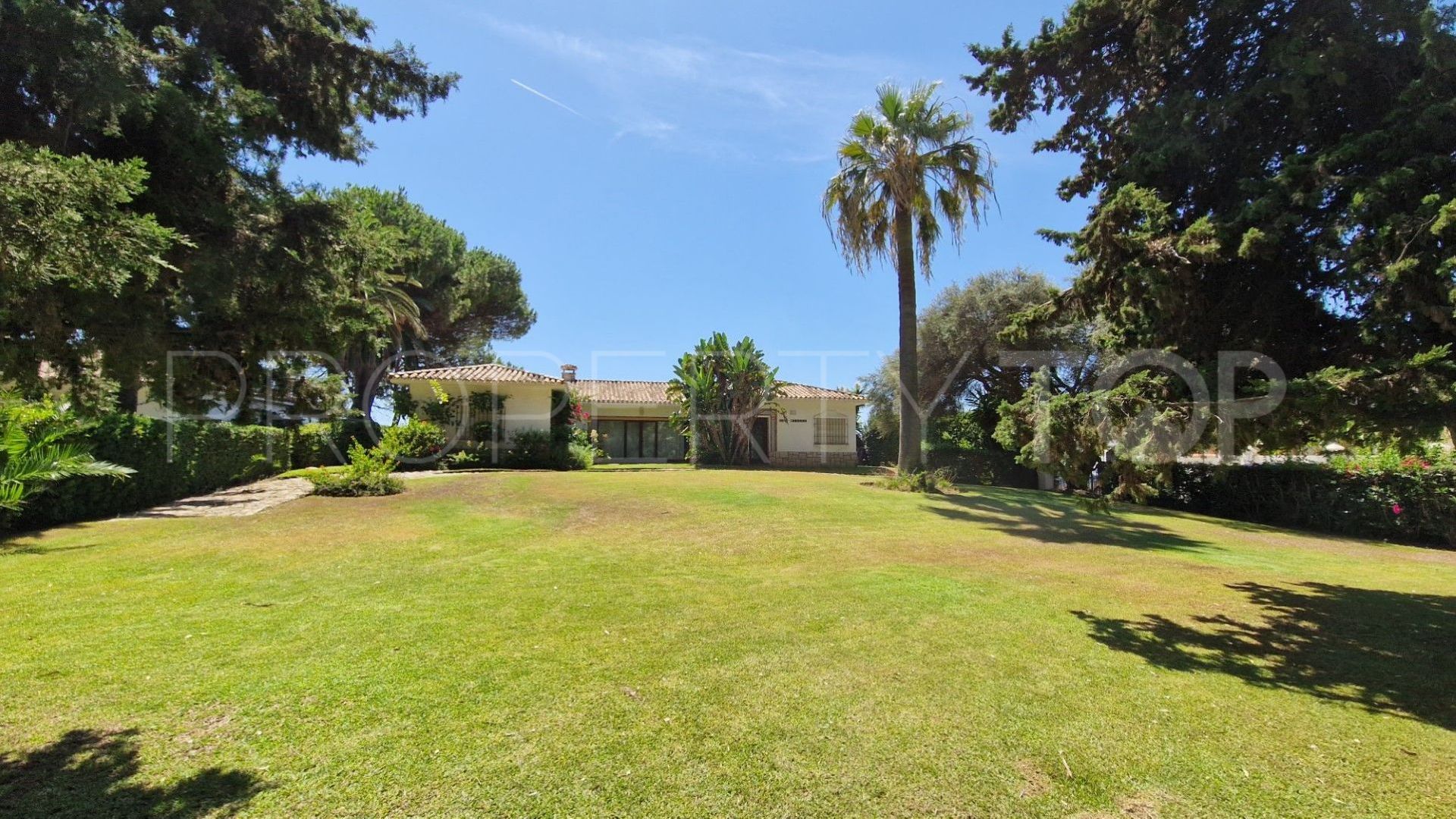 For sale villa in Cancelada
