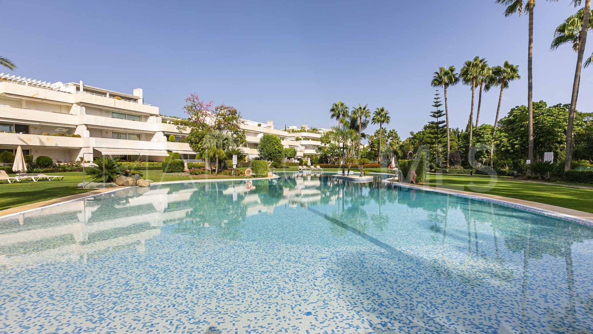 Apartment for sale in Nueva Andalucia