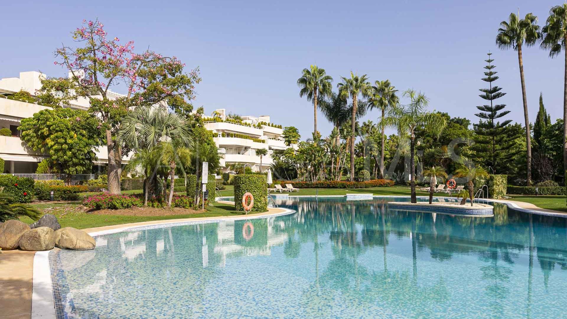 Apartment for sale in Nueva Andalucia