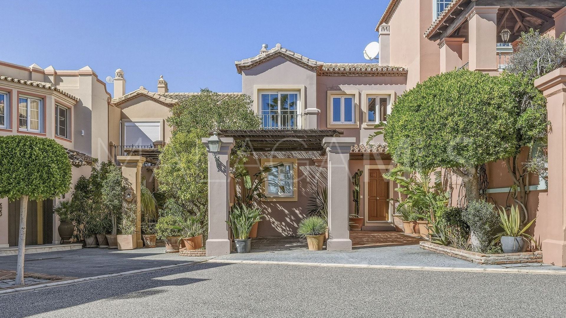 Buy adosado with 3 bedrooms in La Quinta