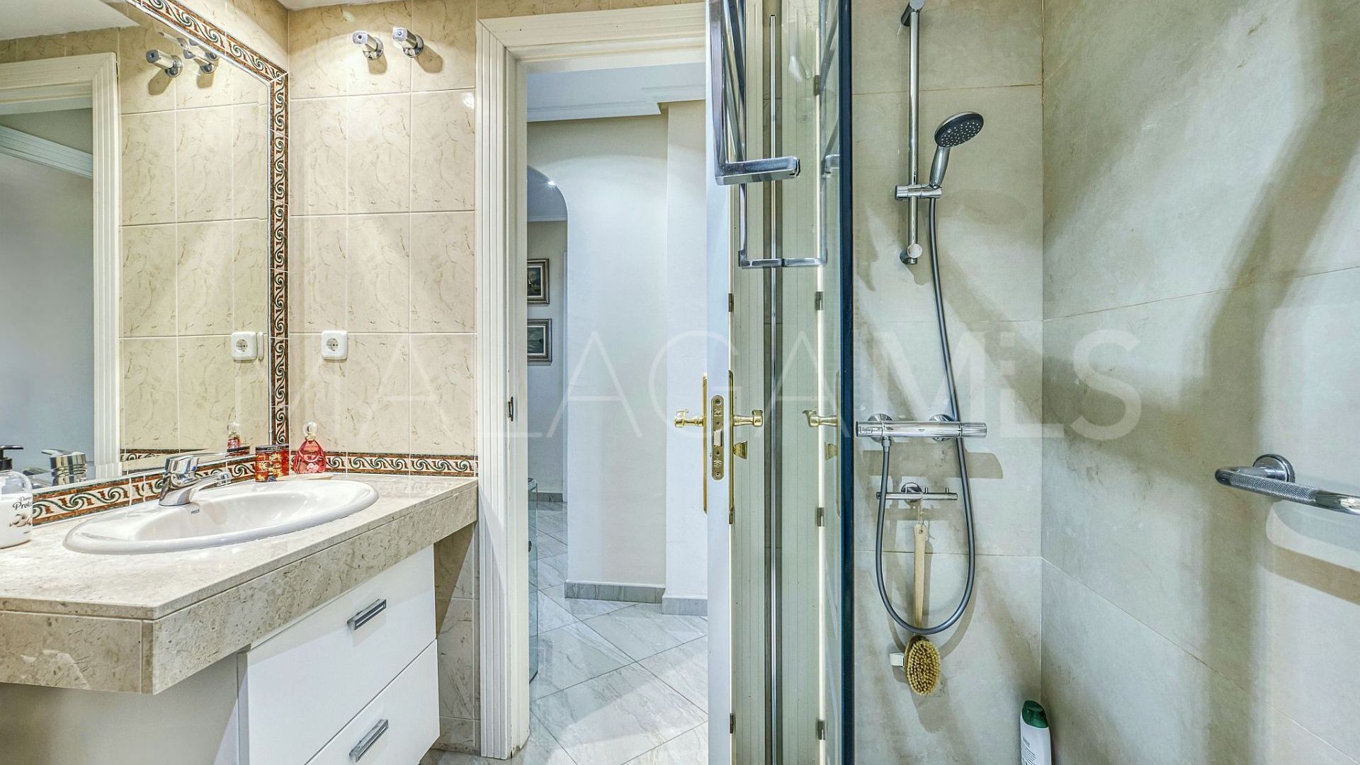 Wohnung for sale in Nueva Andalucia