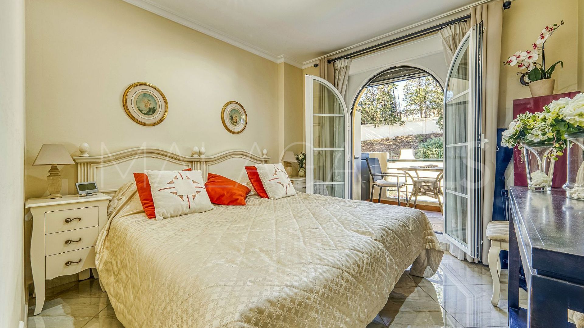 Wohnung for sale in Nueva Andalucia