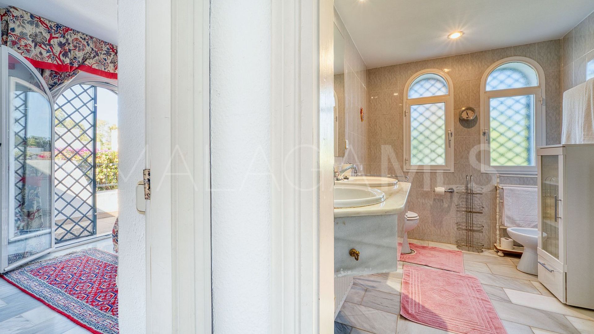 Villa for sale in Nueva Andalucia