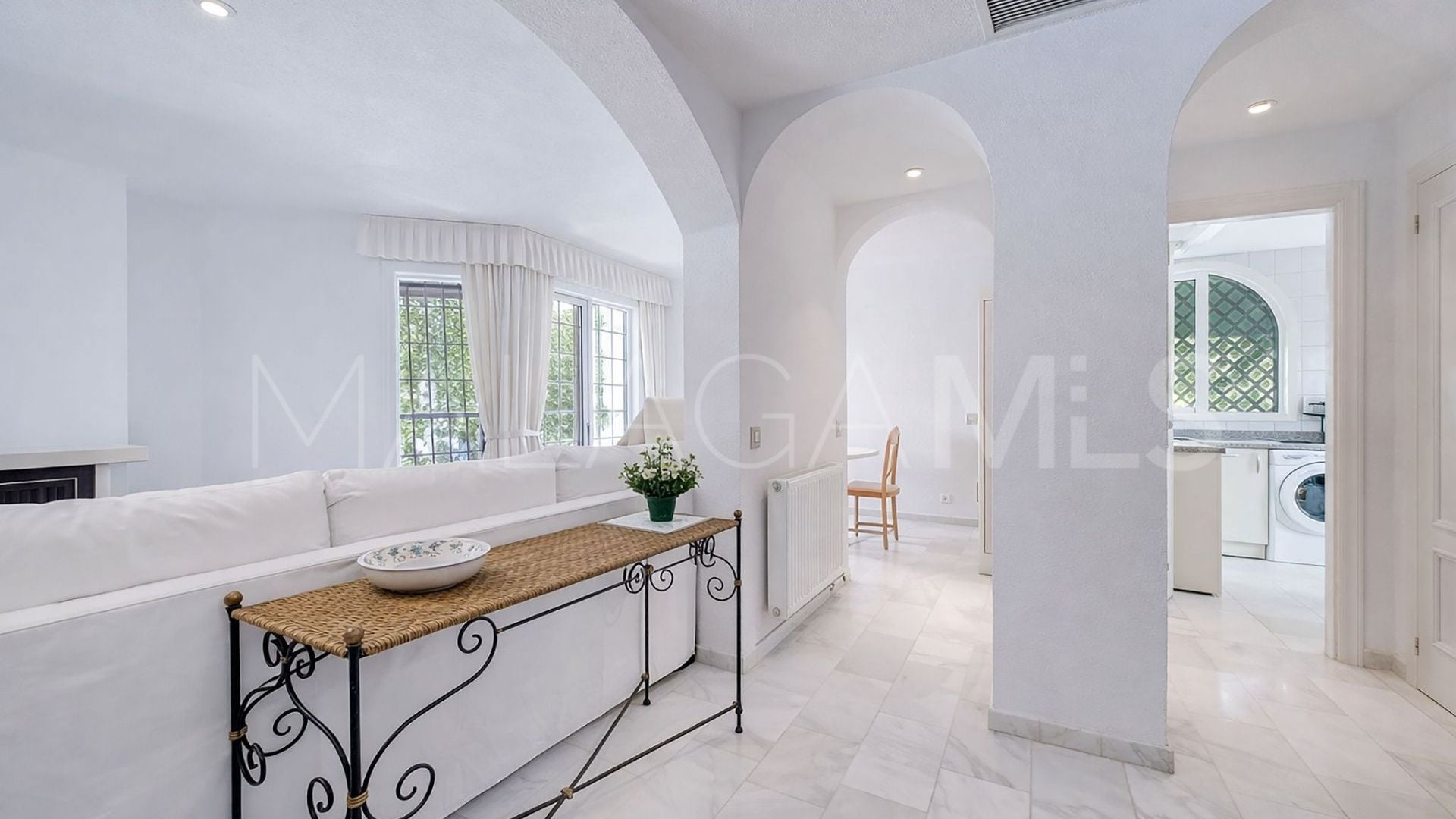 For sale Nueva Andalucia 4 bedrooms villa