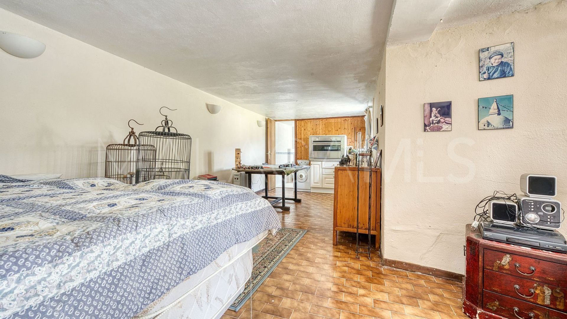Villa for sale in Nueva Andalucia