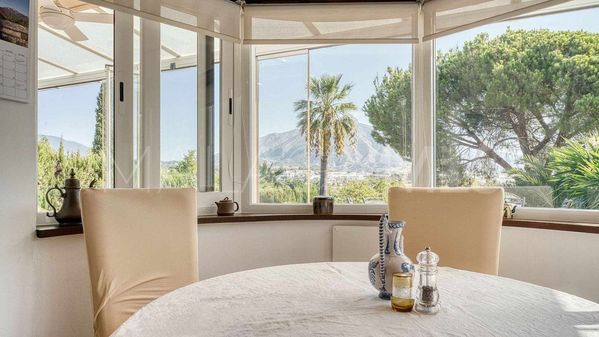 Villa for sale in Nueva Andalucia