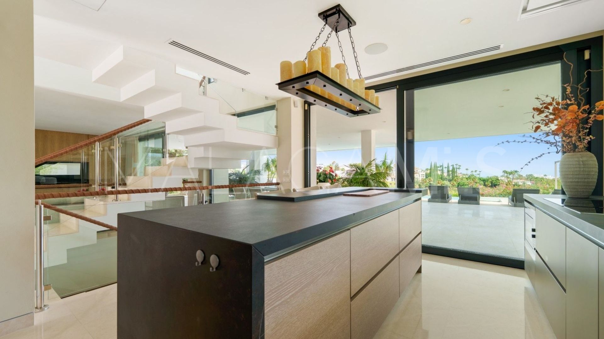 For sale Nueva Andalucia villa