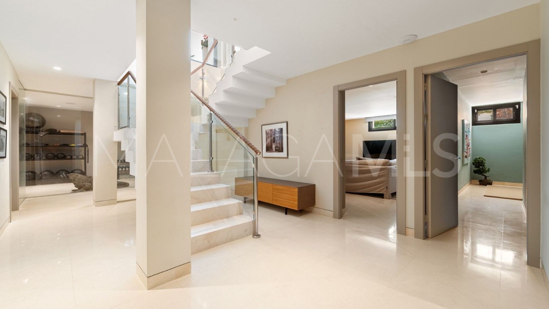 For sale Nueva Andalucia villa