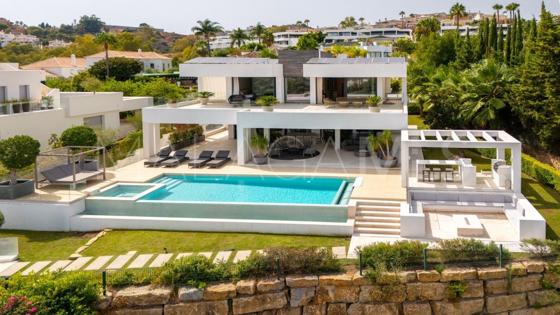 For sale Nueva Andalucia villa