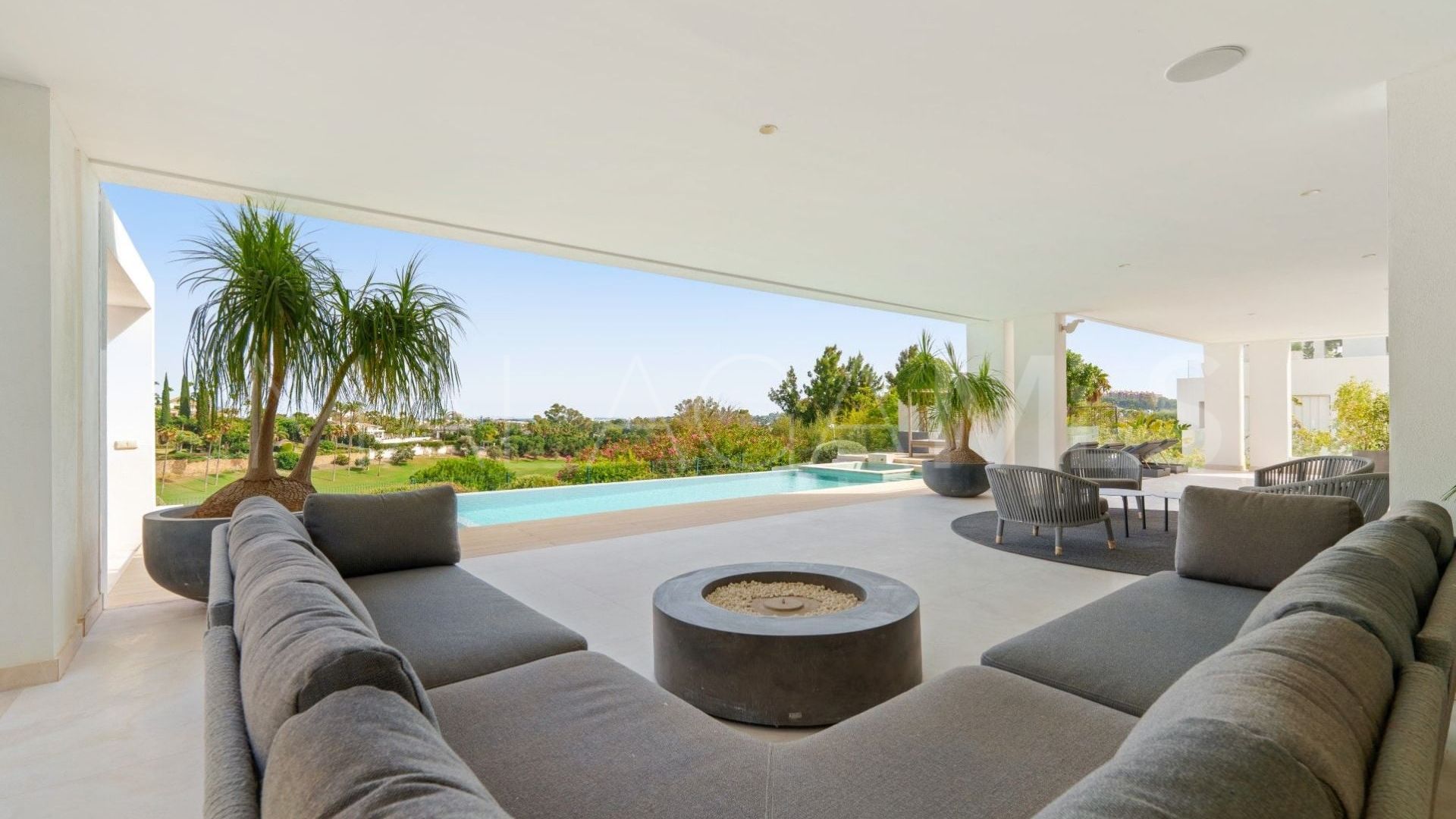 For sale Nueva Andalucia villa