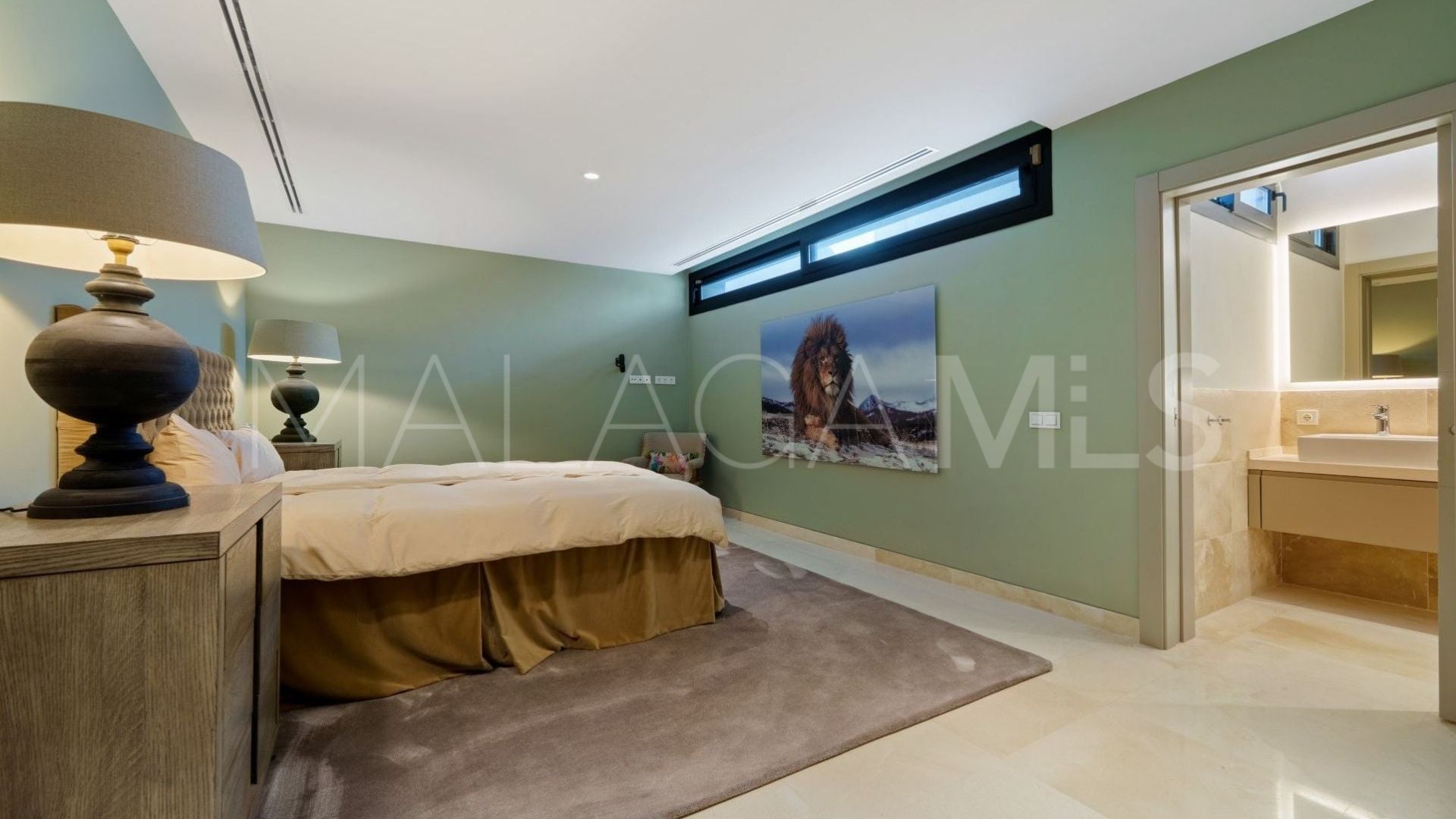 For sale Nueva Andalucia villa