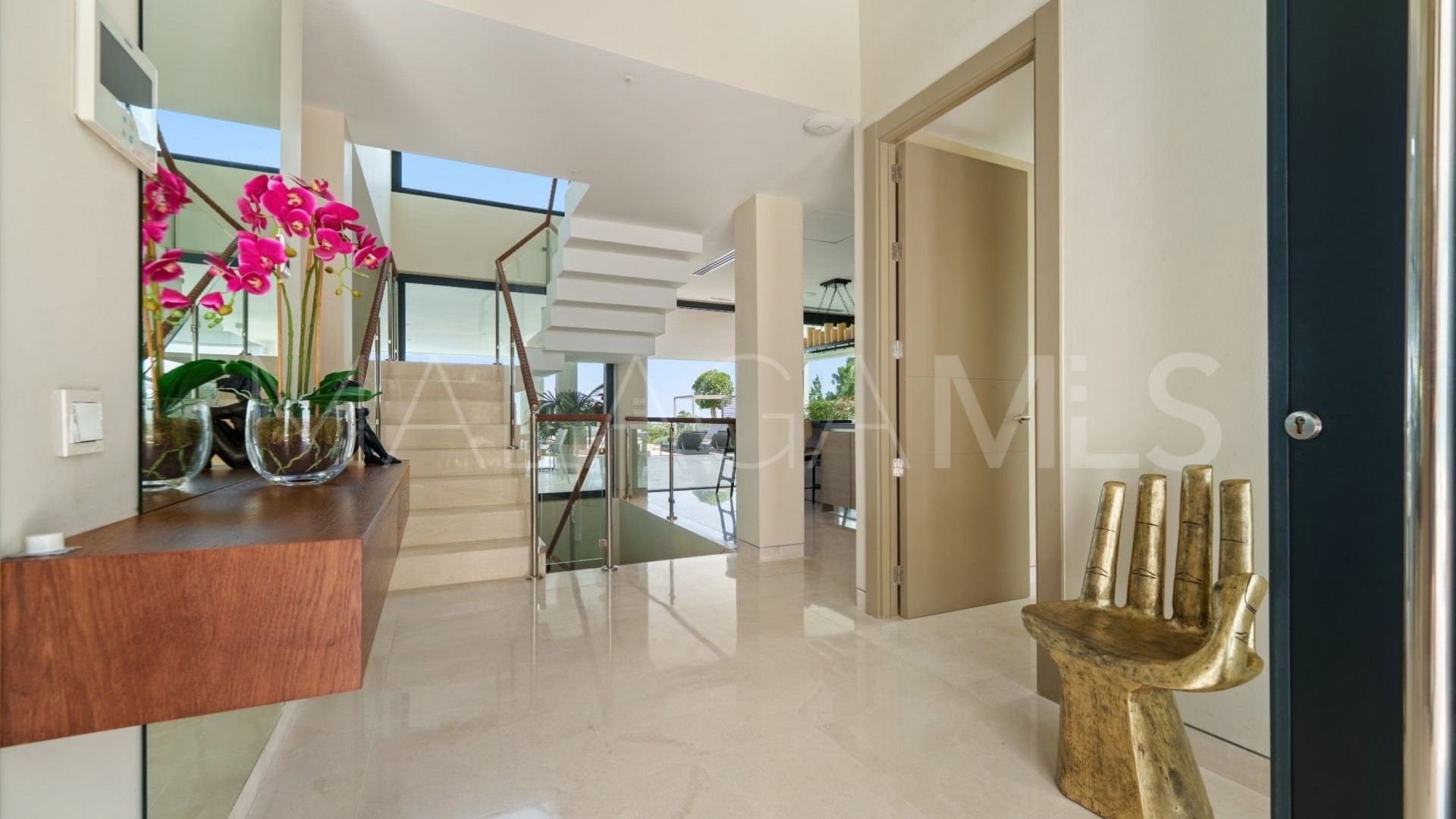 For sale Nueva Andalucia villa