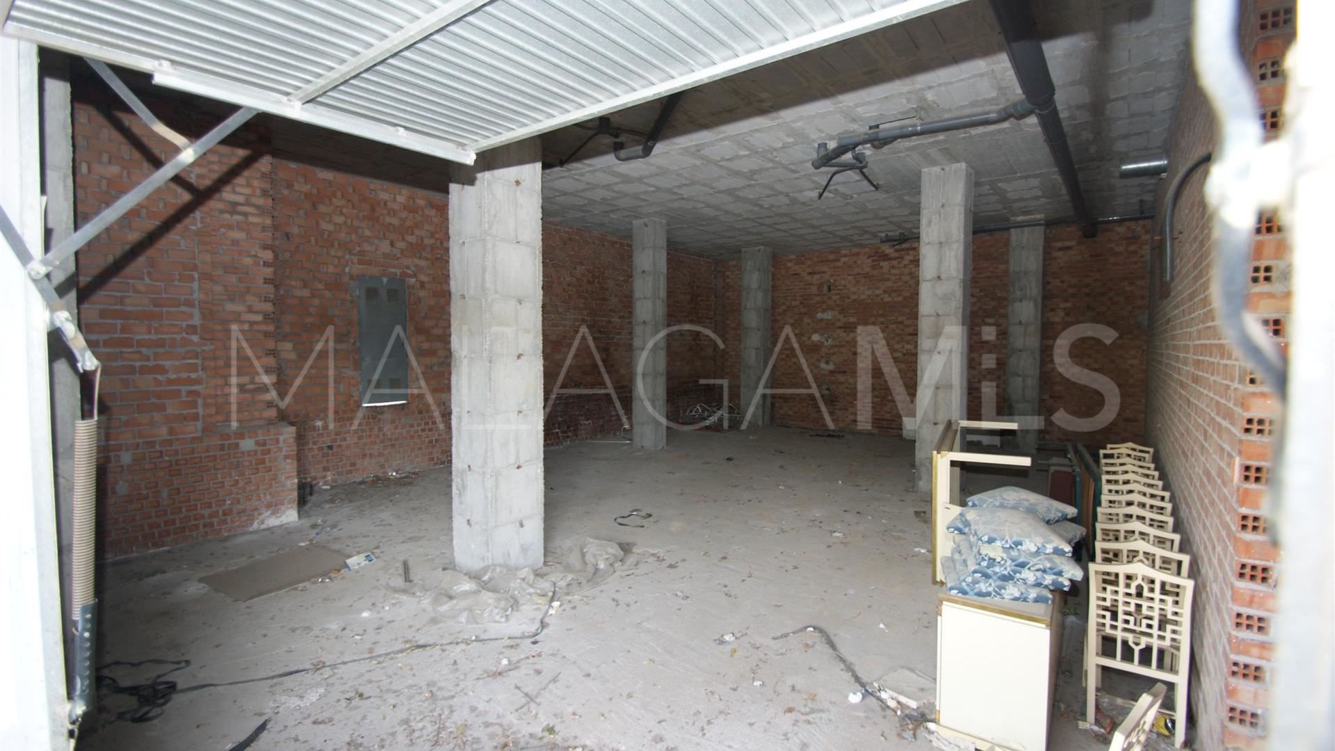 Commercial for sale in Nueva Andalucia