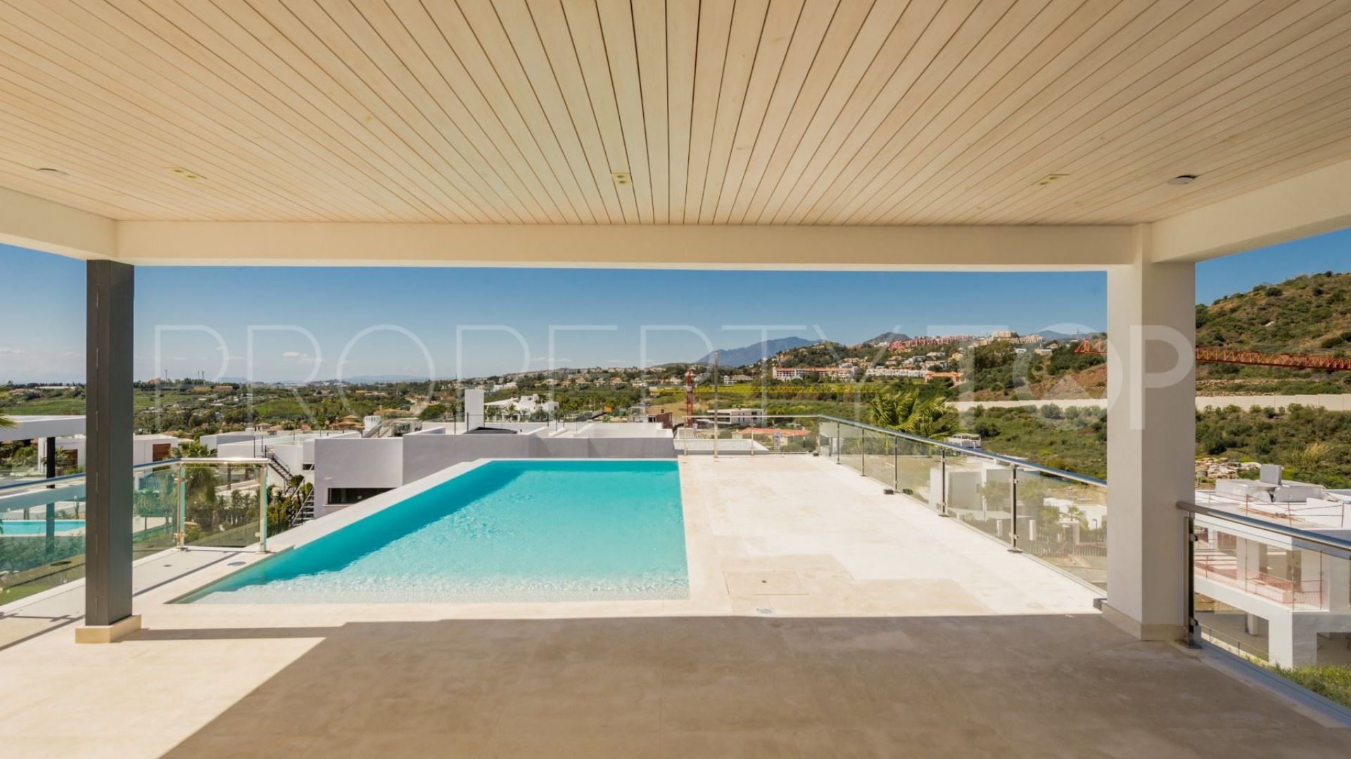 Villa en venta en Nueva Andalucia de 4 dormitorios