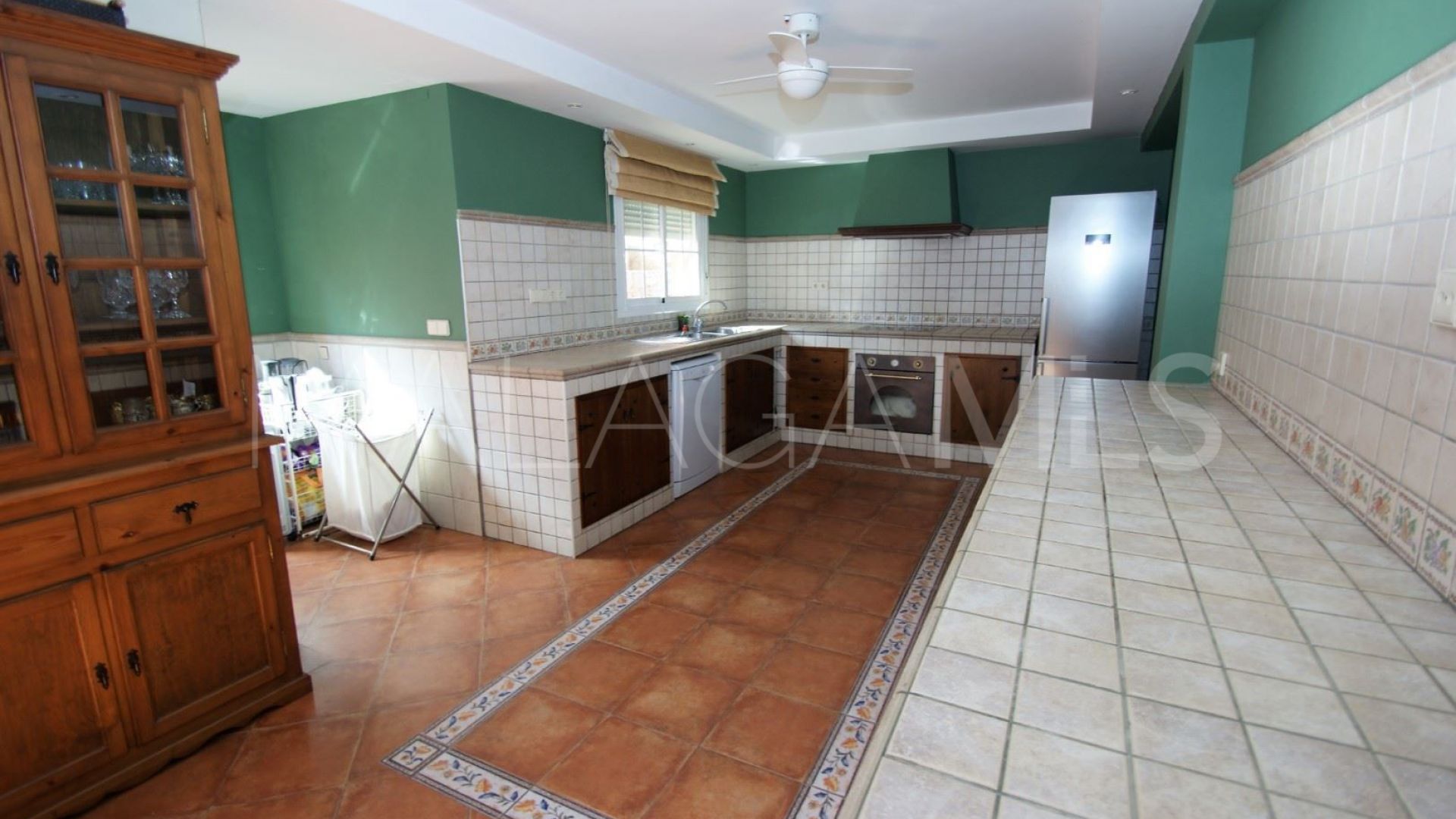 Villa for sale in Nueva Andalucia