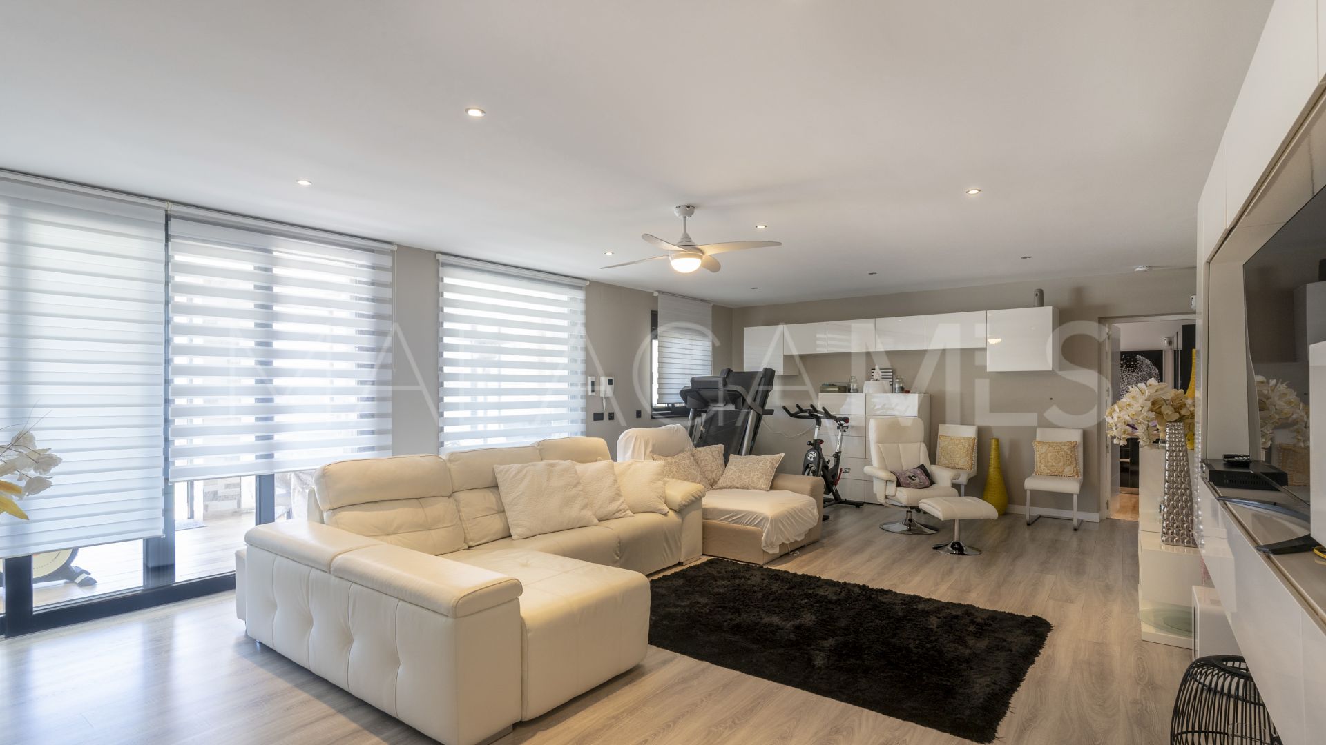 Buy villa with 3 bedrooms in Reinoso